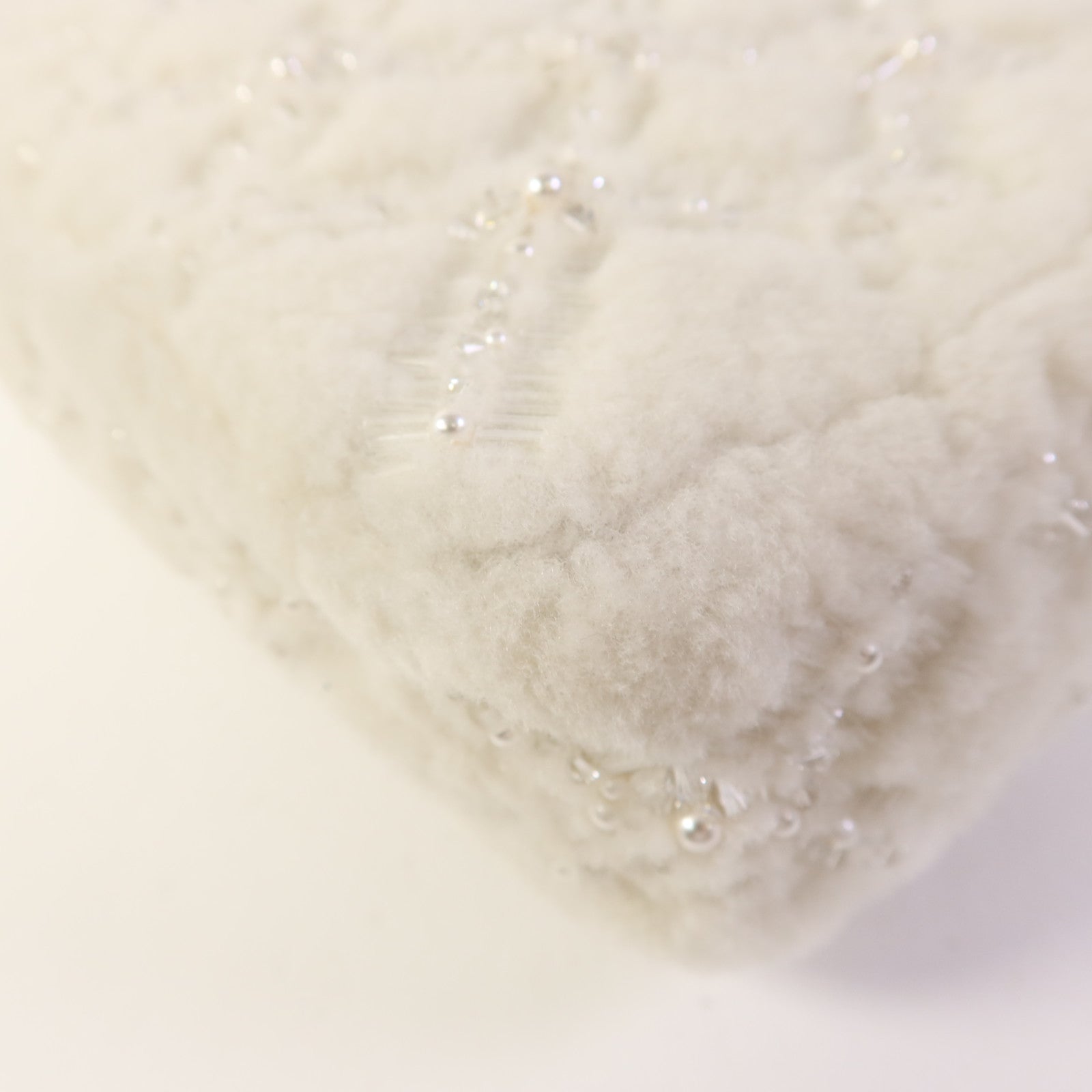 CHANEL 羊毛皮Embroidered Shearling Flap Bag銀扣鏈帶肩背袋