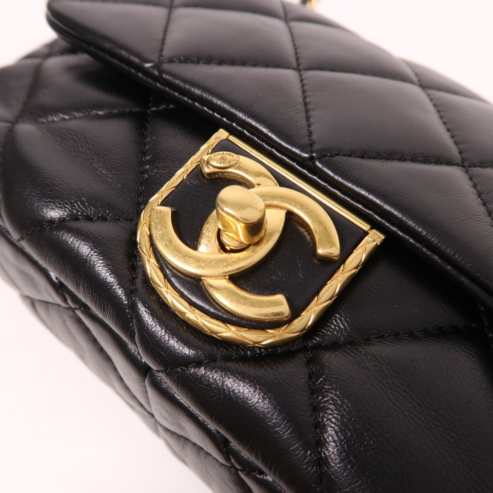 CHANEL 羊皮皮革Chain Shoulder金扣肩背袋黑色