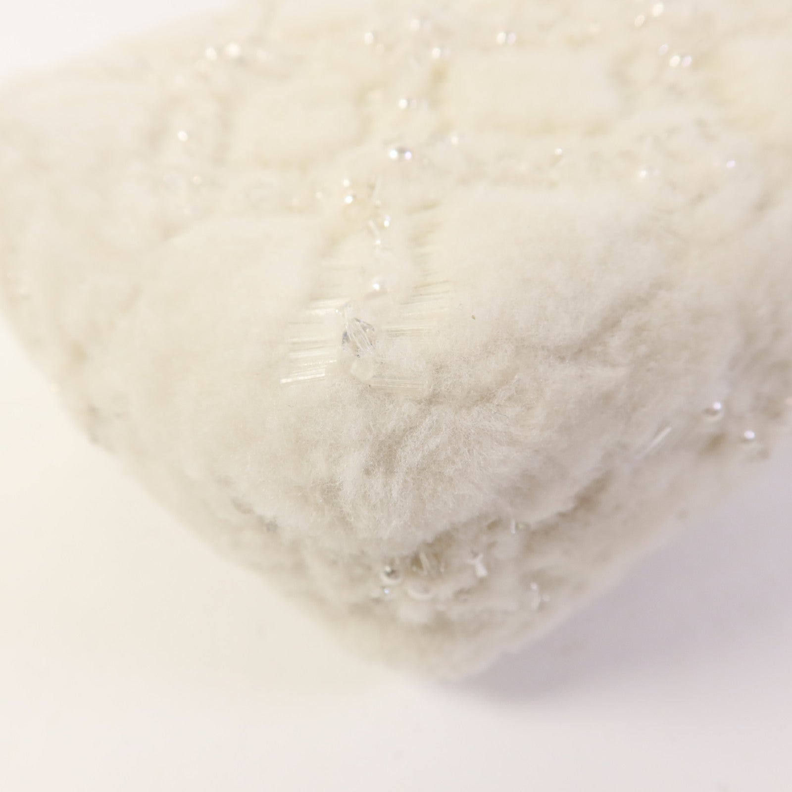 CHANEL 羊毛皮Embroidered Shearling Flap Bag銀扣鏈帶肩背袋