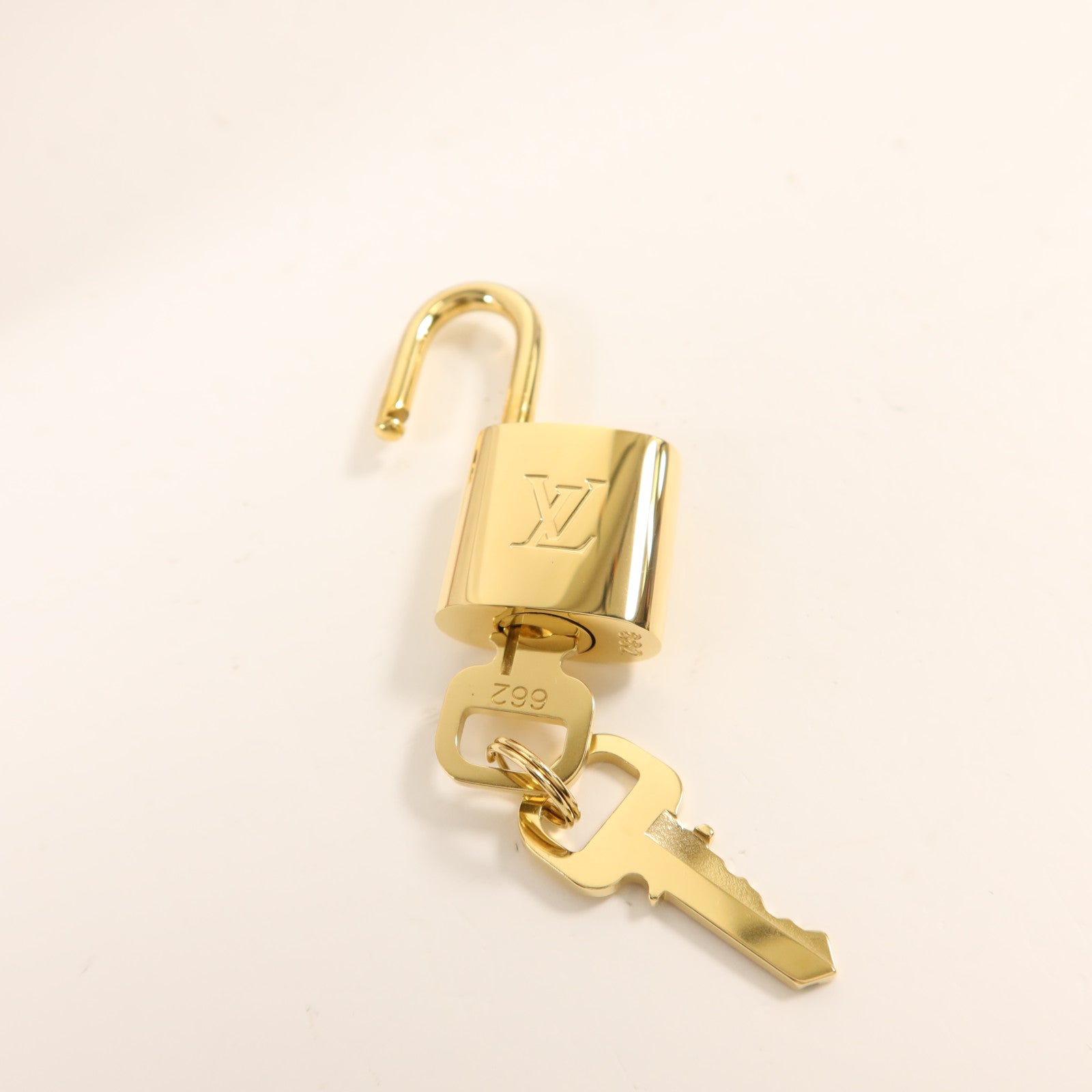 LOUIS VUITTON Monogram Antarctica LV X NBA Keepall Bandouliere55金扣手挽肩背兩用袋