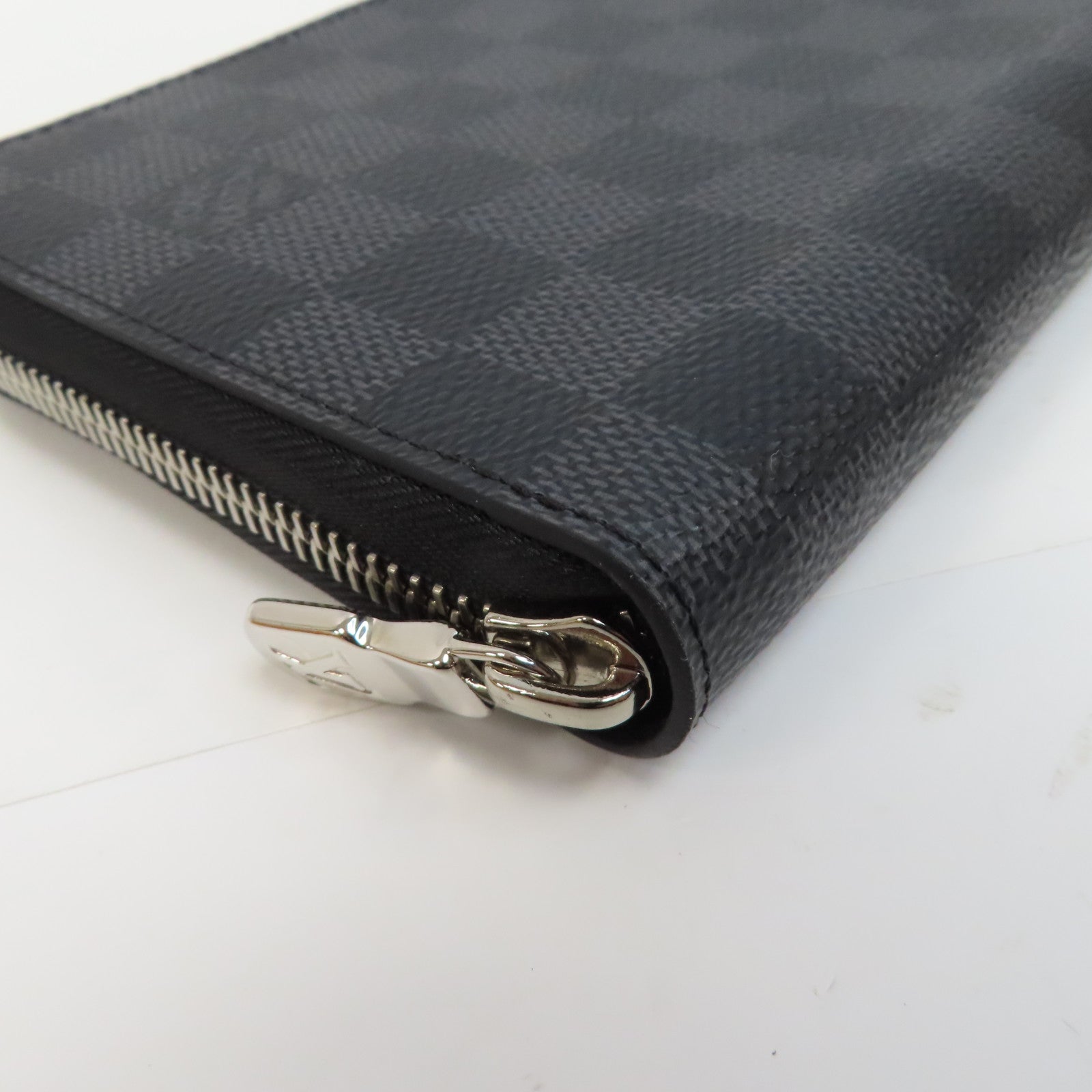 LOUIS VUITTON Damier Graphite Zippy Organizer銀扣長錢包黑色