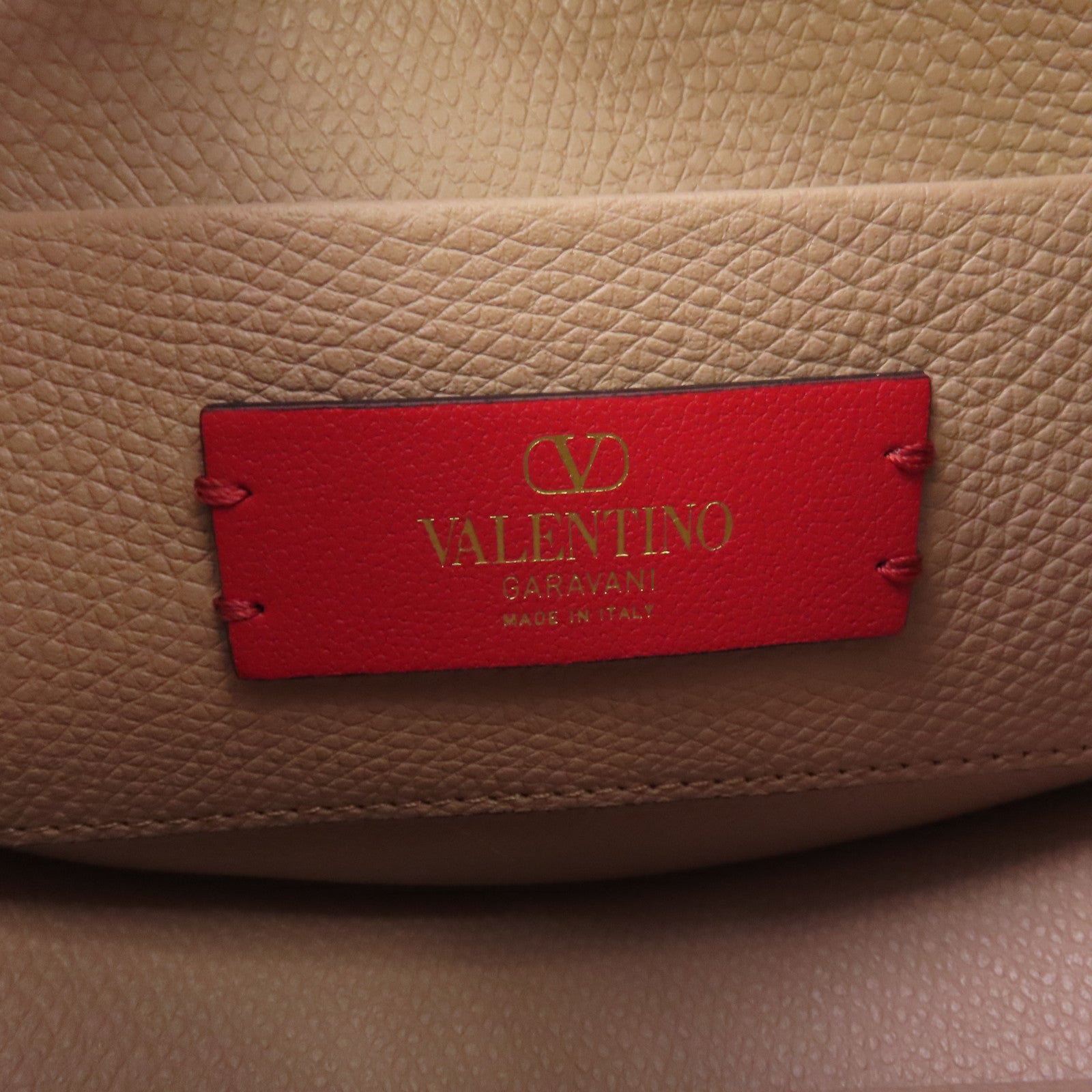 Valentino 牛皮皮革Shoulder Bag金扣肩背袋杏色