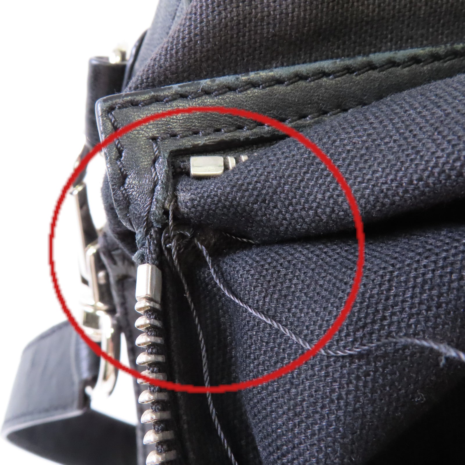 GIVENCHY 皮革Pandora Shoulder Bag銀扣手挽肩背兩用袋黑色