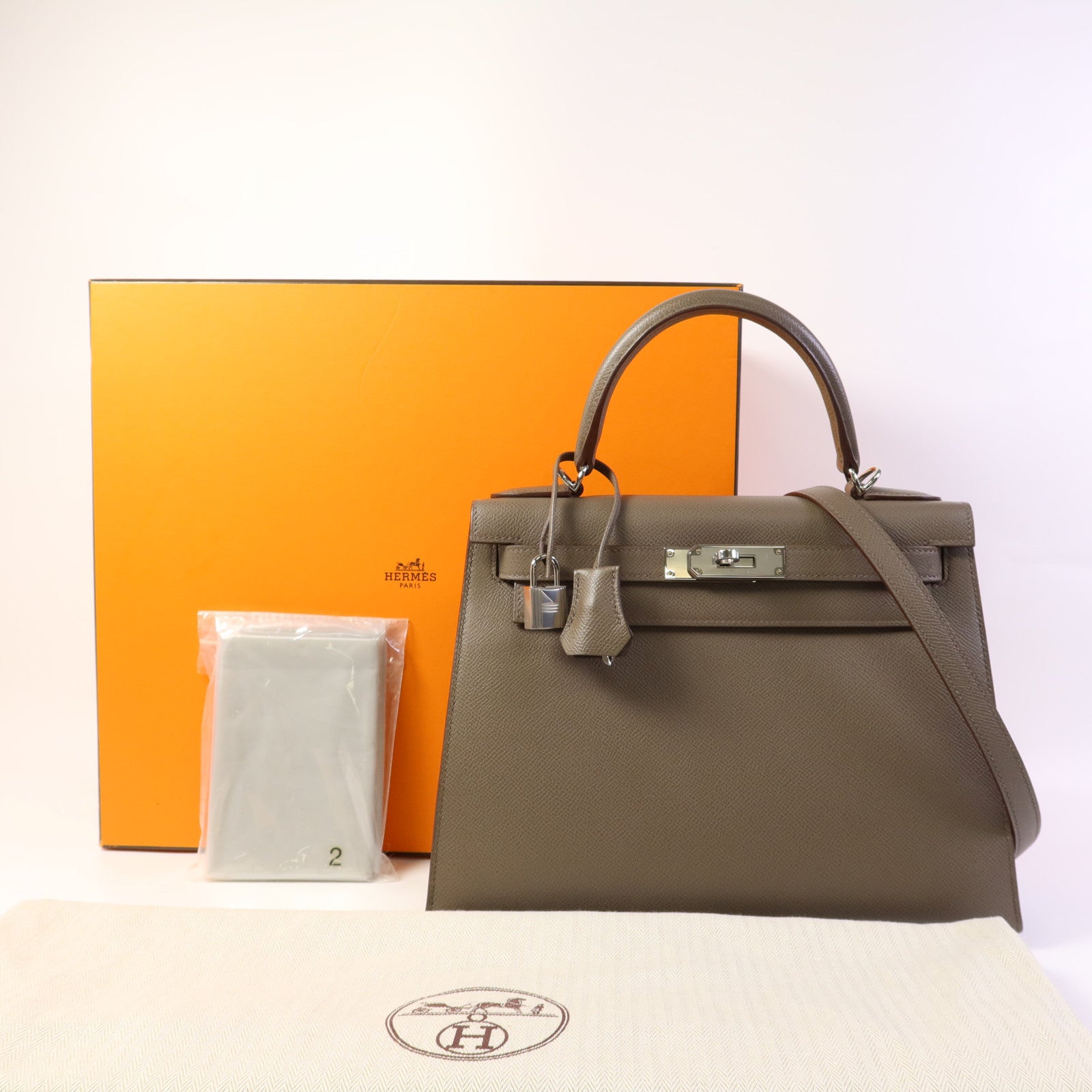 HERMES Epsom皮革Kelly 28銀扣手挽肩背兩用袋Etain