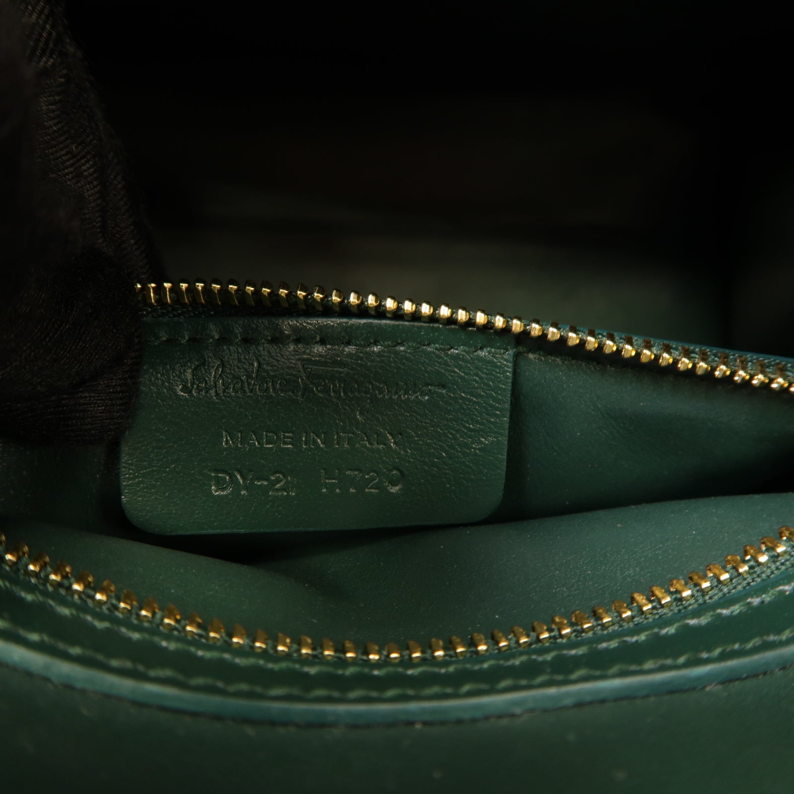 Salvatore Ferragamo 牛皮皮革2way Shoulder Bag金扣手挽肩背兩用袋綠色
