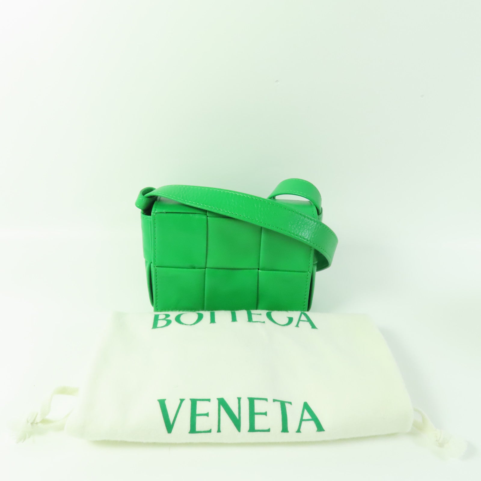 BOTTEGA VENETA BV Shoulder Bag Leather Green