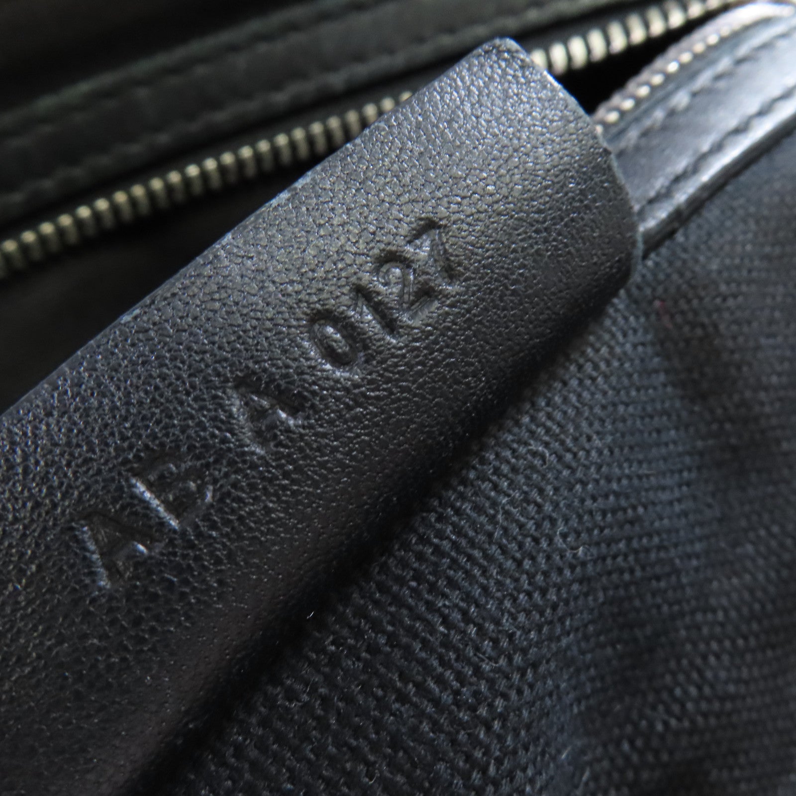 GIVENCHY 皮革Pandora Shoulder Bag銀扣手挽肩背兩用袋黑色