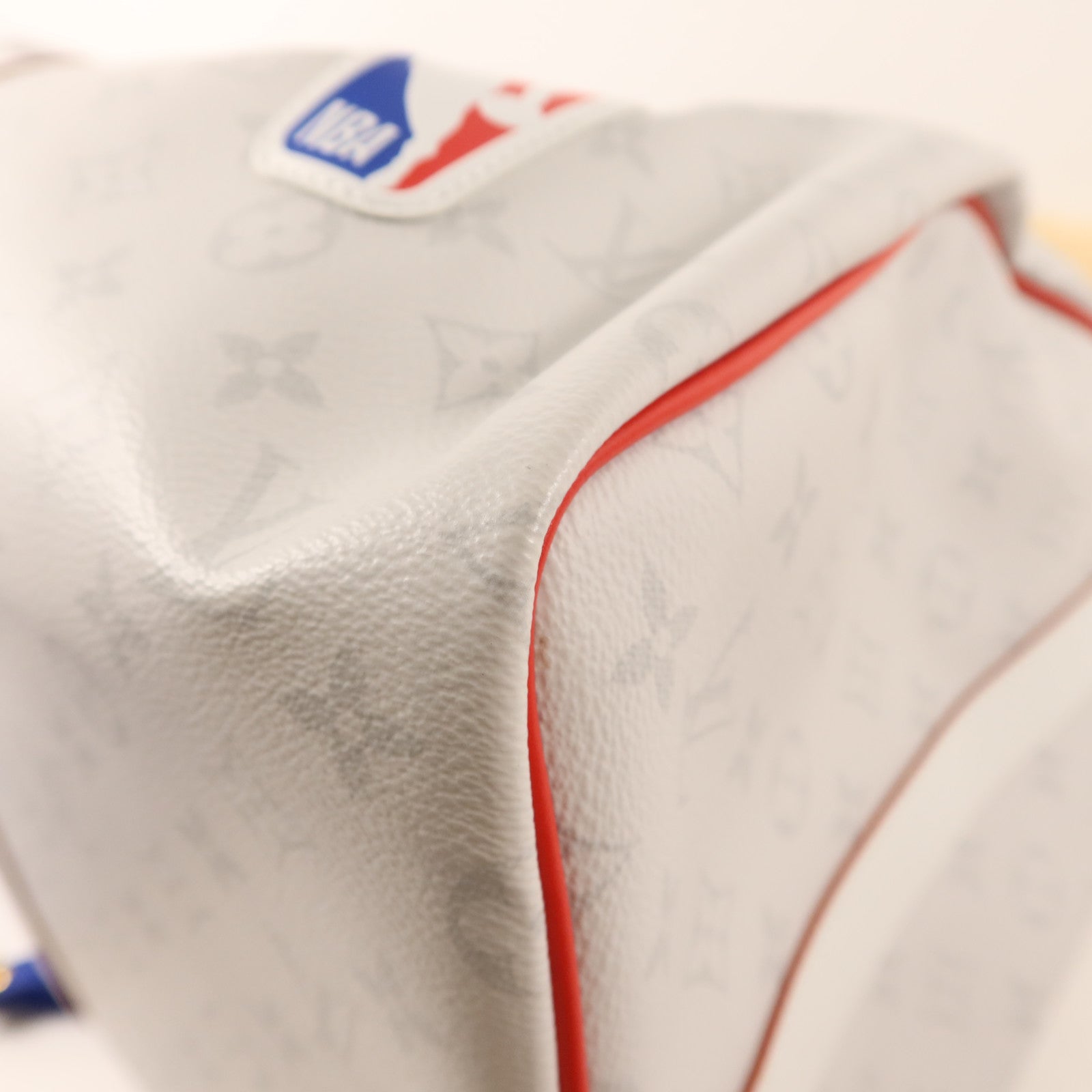 LOUIS VUITTON Monogram Antarctica LV X NBA Keepall Bandouliere55金扣手挽肩背兩用袋