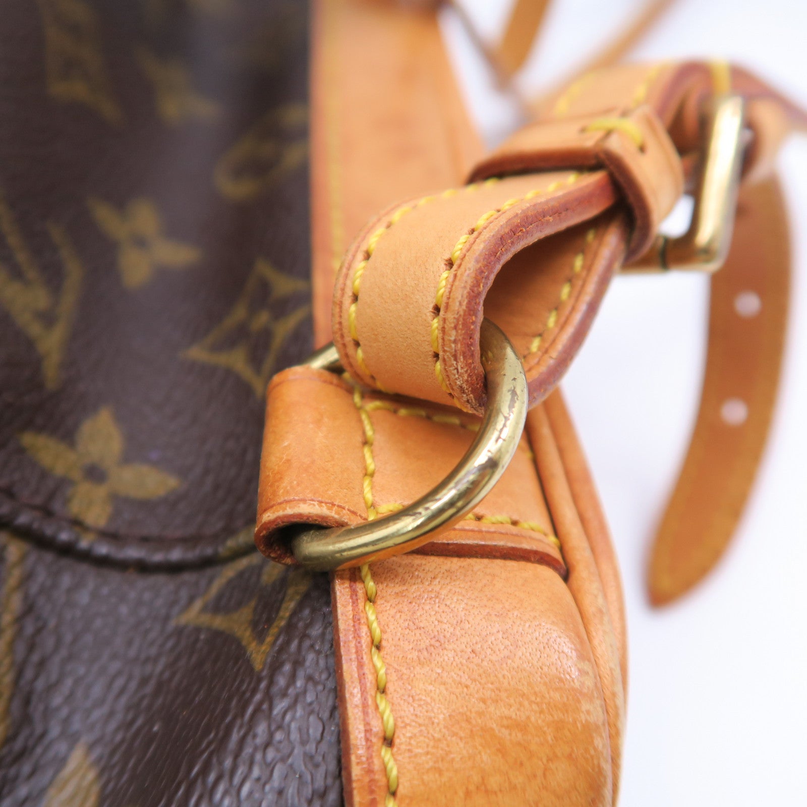 LOUIS VUITTON 【清倉大減價】Monogram Mini Montsouris金扣背包啡色
