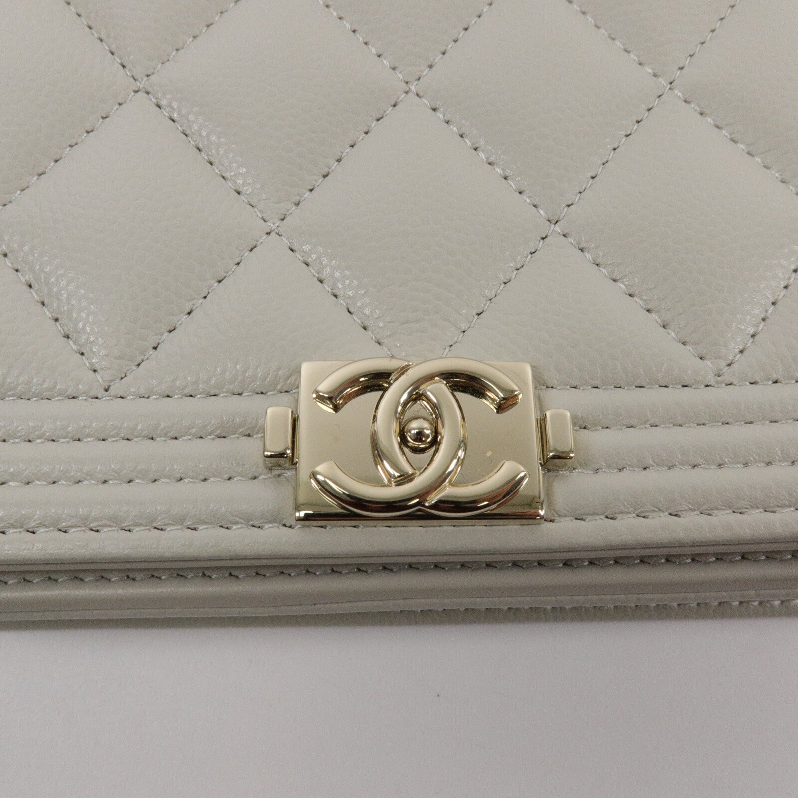 CHANEL 牛皮皮革WOC Wallet On Chain鏈帶肩背袋