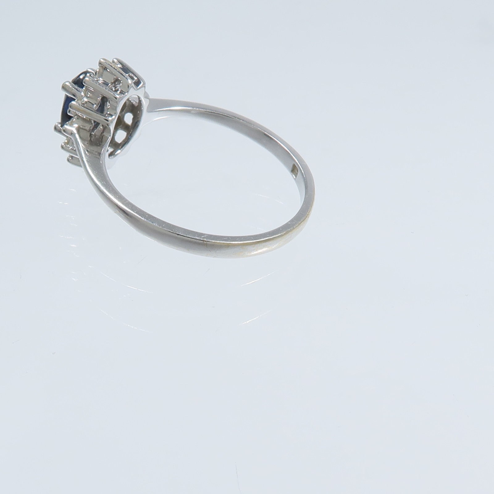 JEWELRY 18K白金Sapphire Ring藍寶石戒指