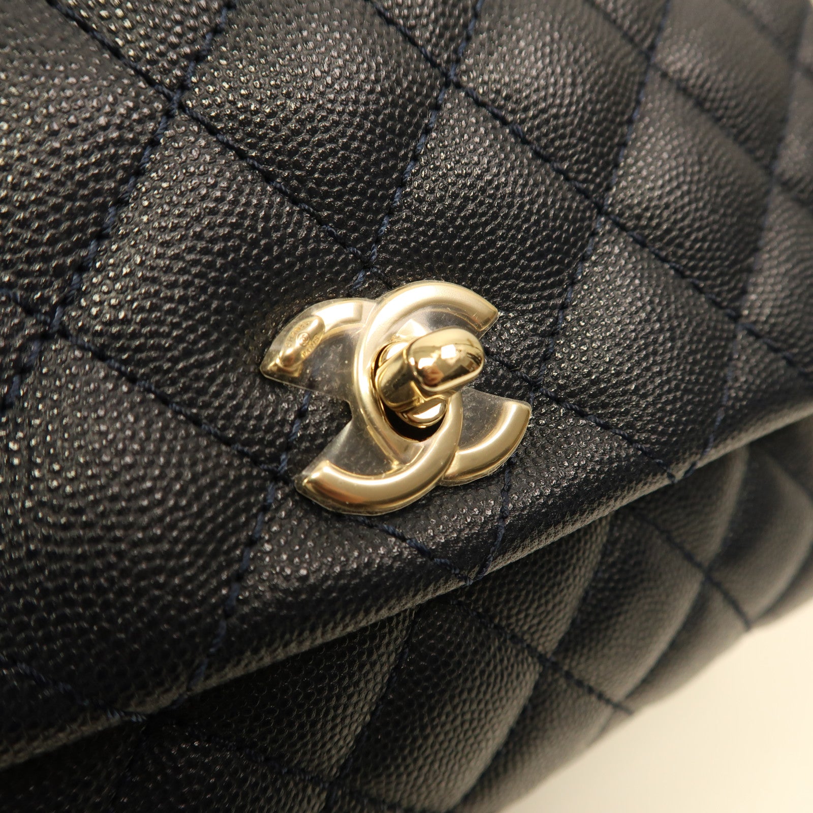 CHANEL 牛皮皮革CoCo Handle金扣手挽肩背兩用袋藍色