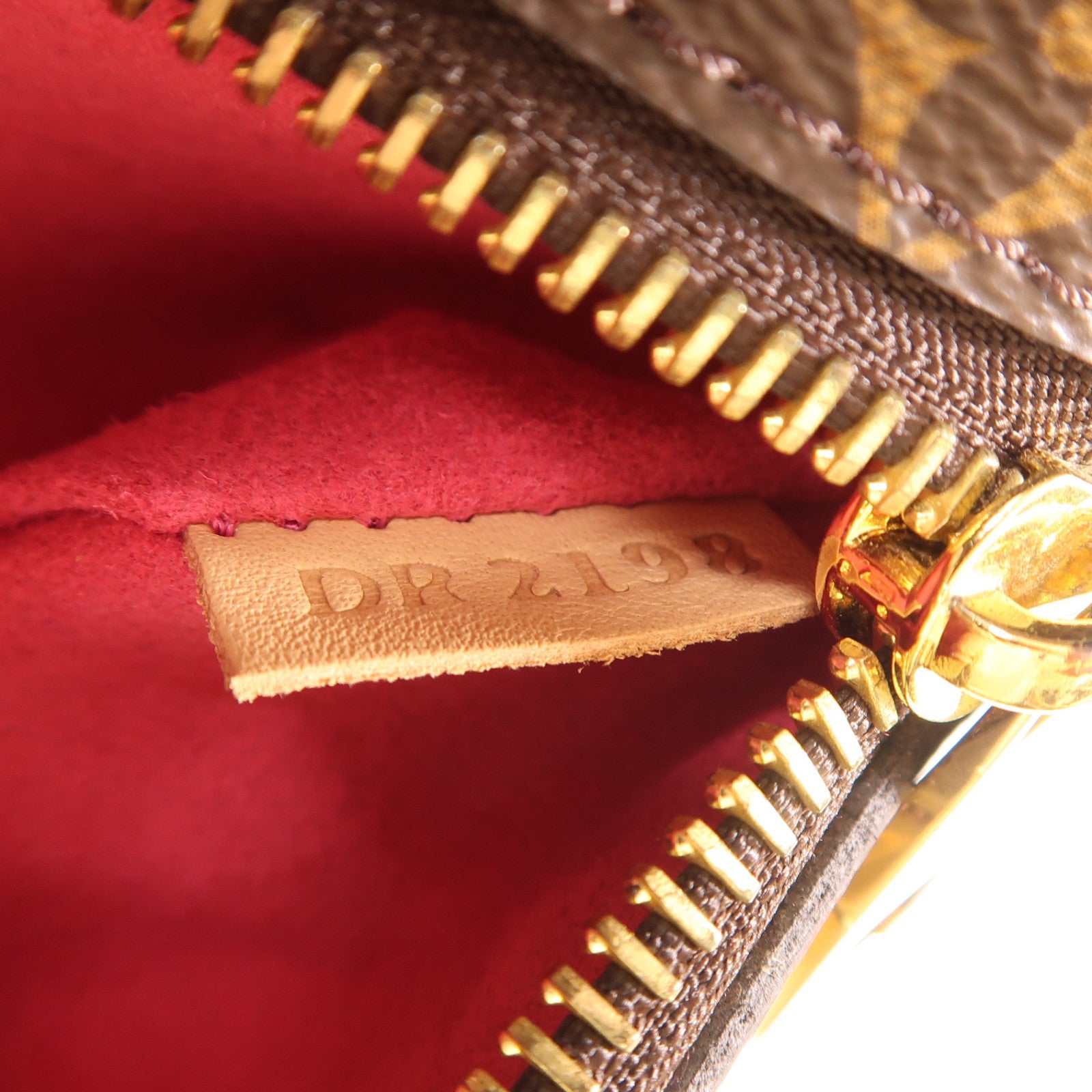 LOUIS VUITTON 【激減優惠】Monogram Patches Pochette Metis金扣手挽肩背兩用袋棕色