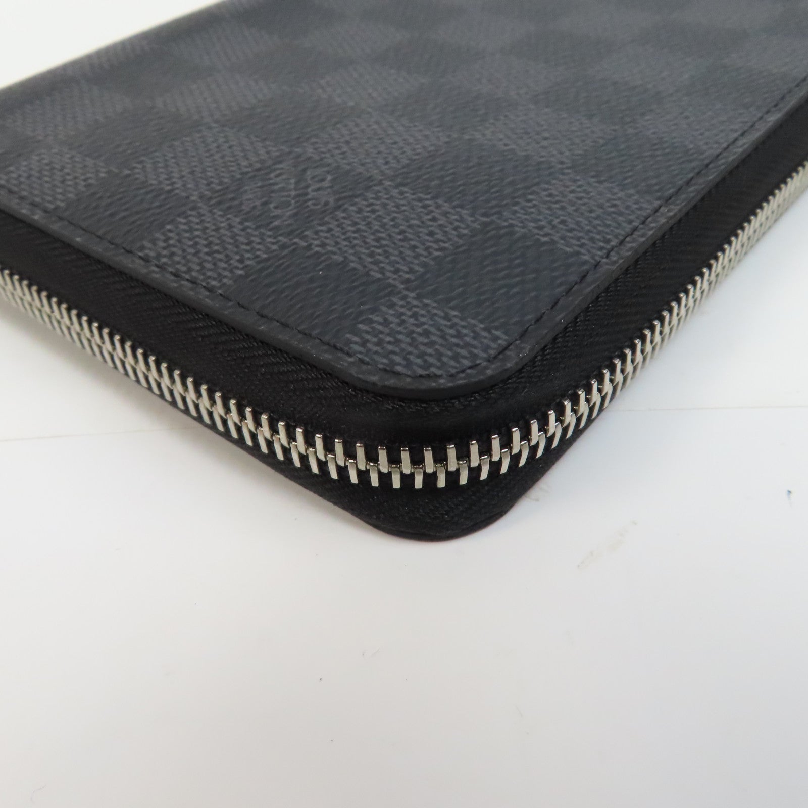 LOUIS VUITTON Damier Graphite Zippy Organizer銀扣長錢包黑色