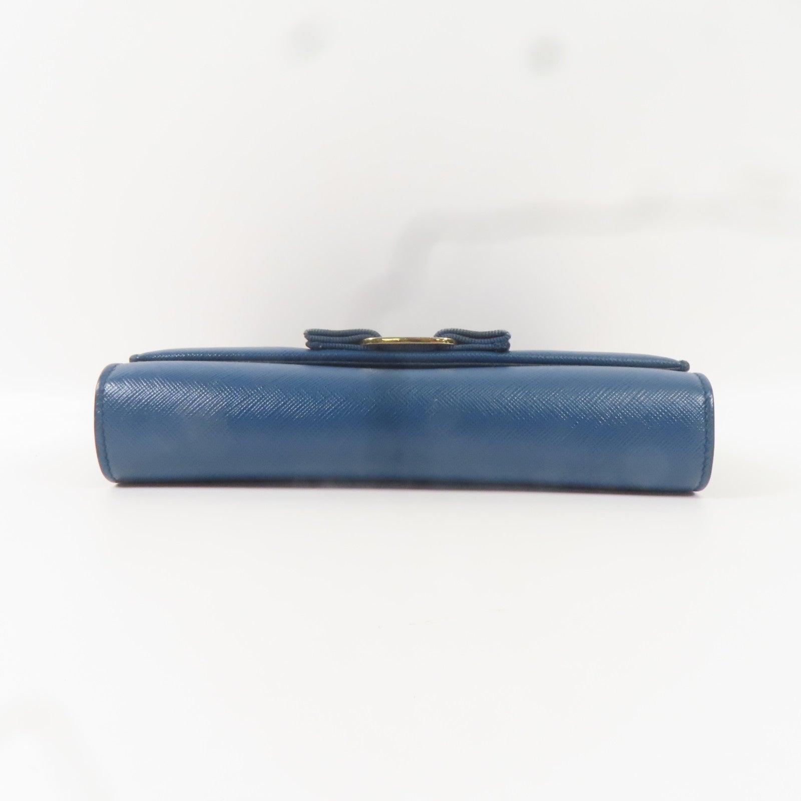 Salvatore Ferragamo 牛皮皮革Chain Shoulder金扣鏈帶肩背袋藍色