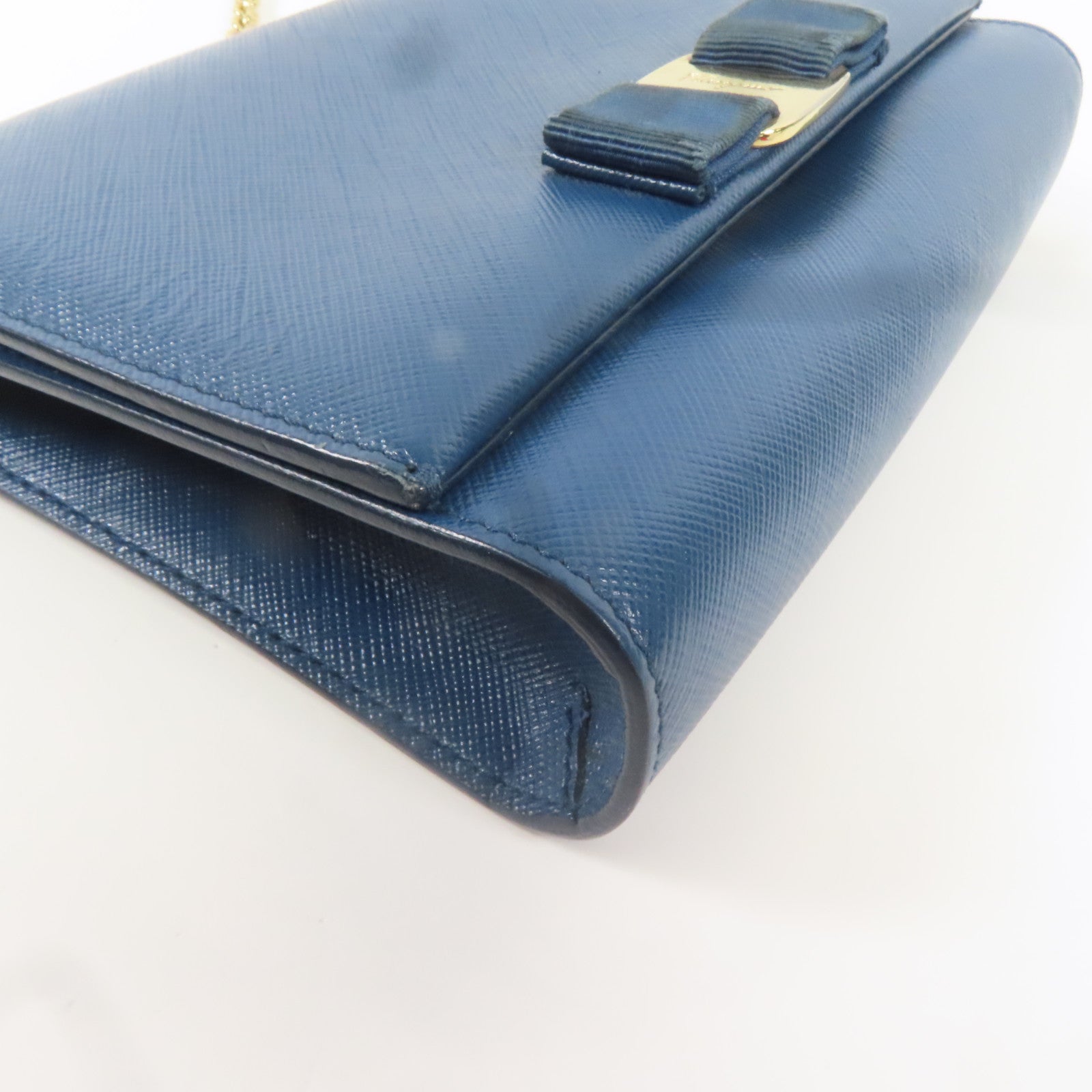 Salvatore Ferragamo 牛皮皮革Chain Shoulder金扣鏈帶肩背袋藍色