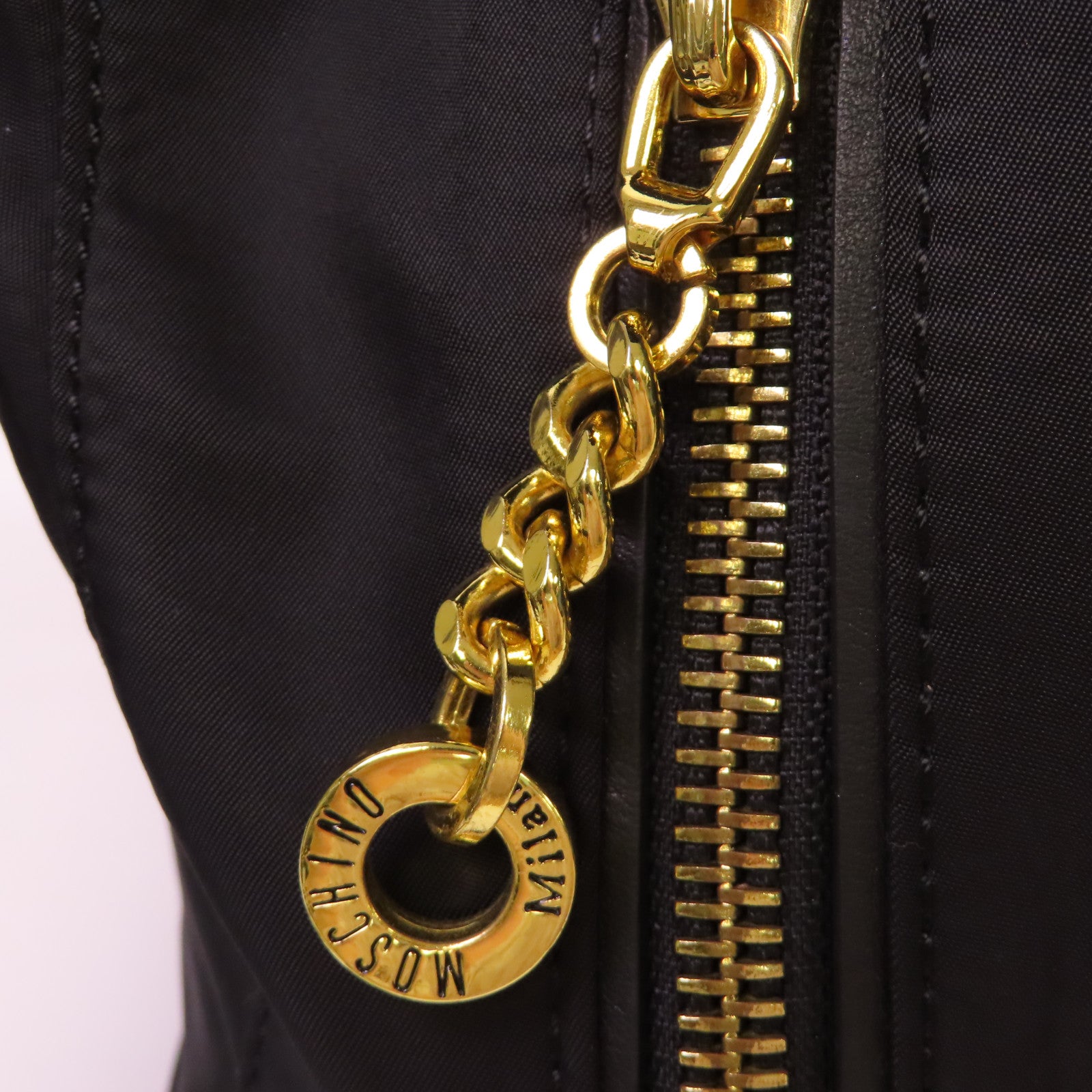 MOSCHINO 尼龍Backpack金扣背包黑色