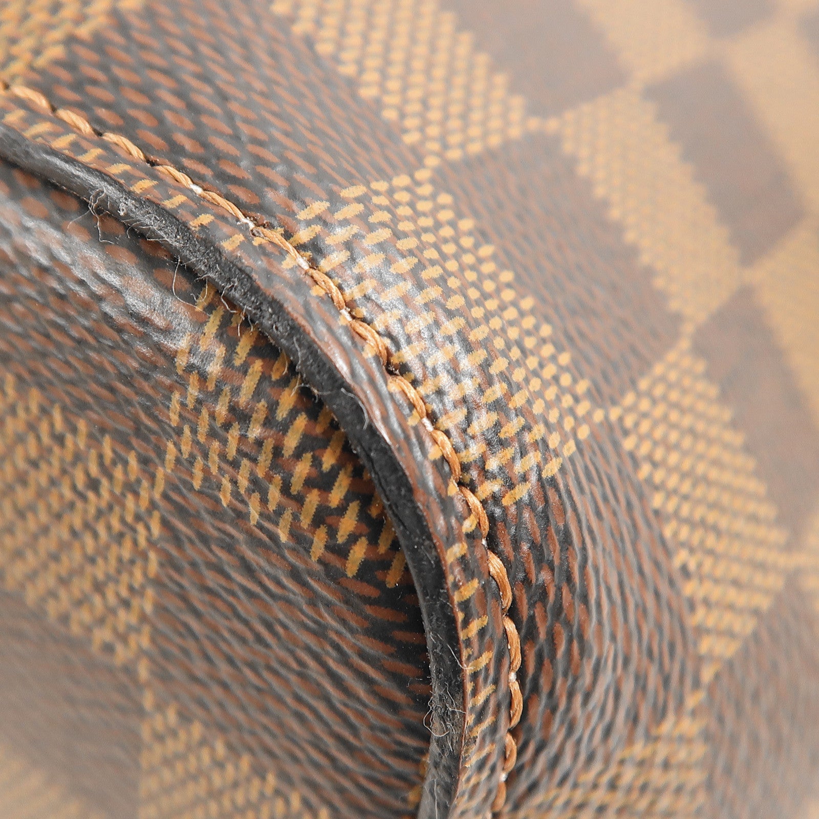 LOUIS VUITTON Damier NeoNoe金扣肩背袋