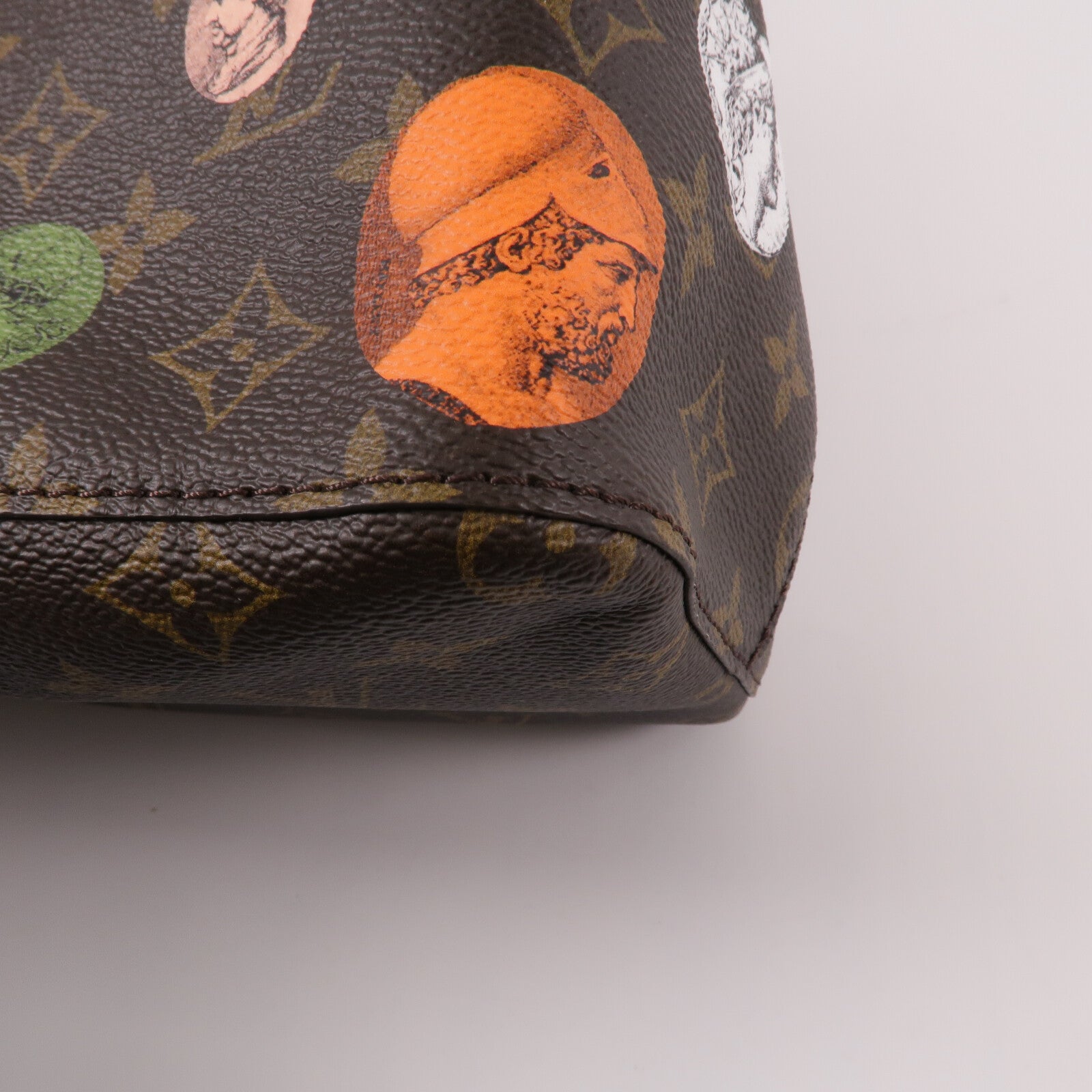 LOUIS VUITTON Monogram Cameo Fornasetti NeoNoe MM肩背袋
