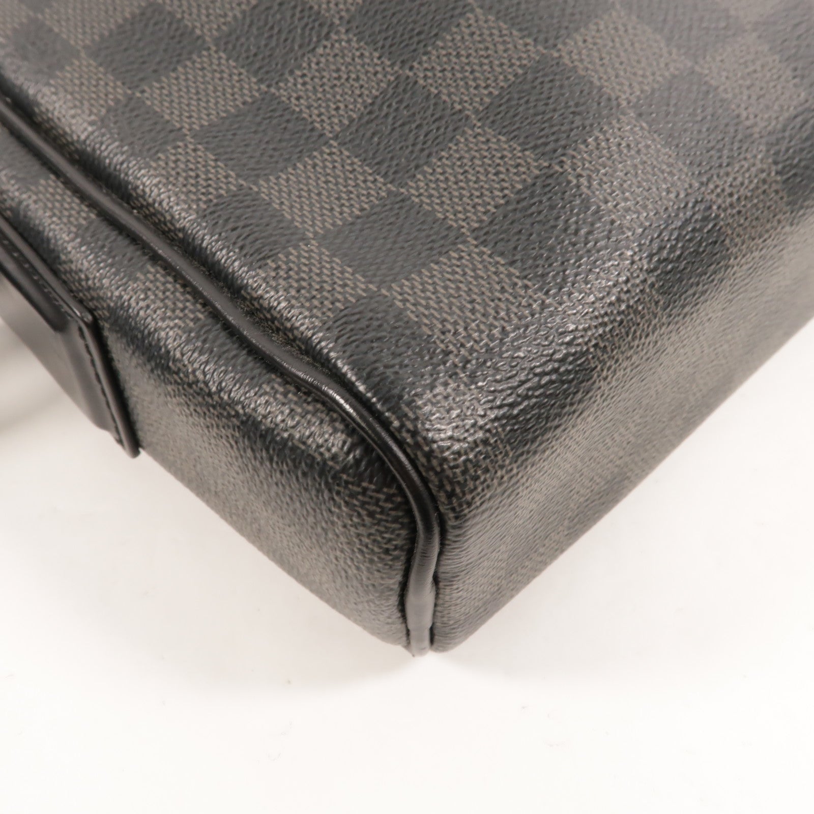 LOUIS VUITTON Damier Graphite Dayton PM肩背袋