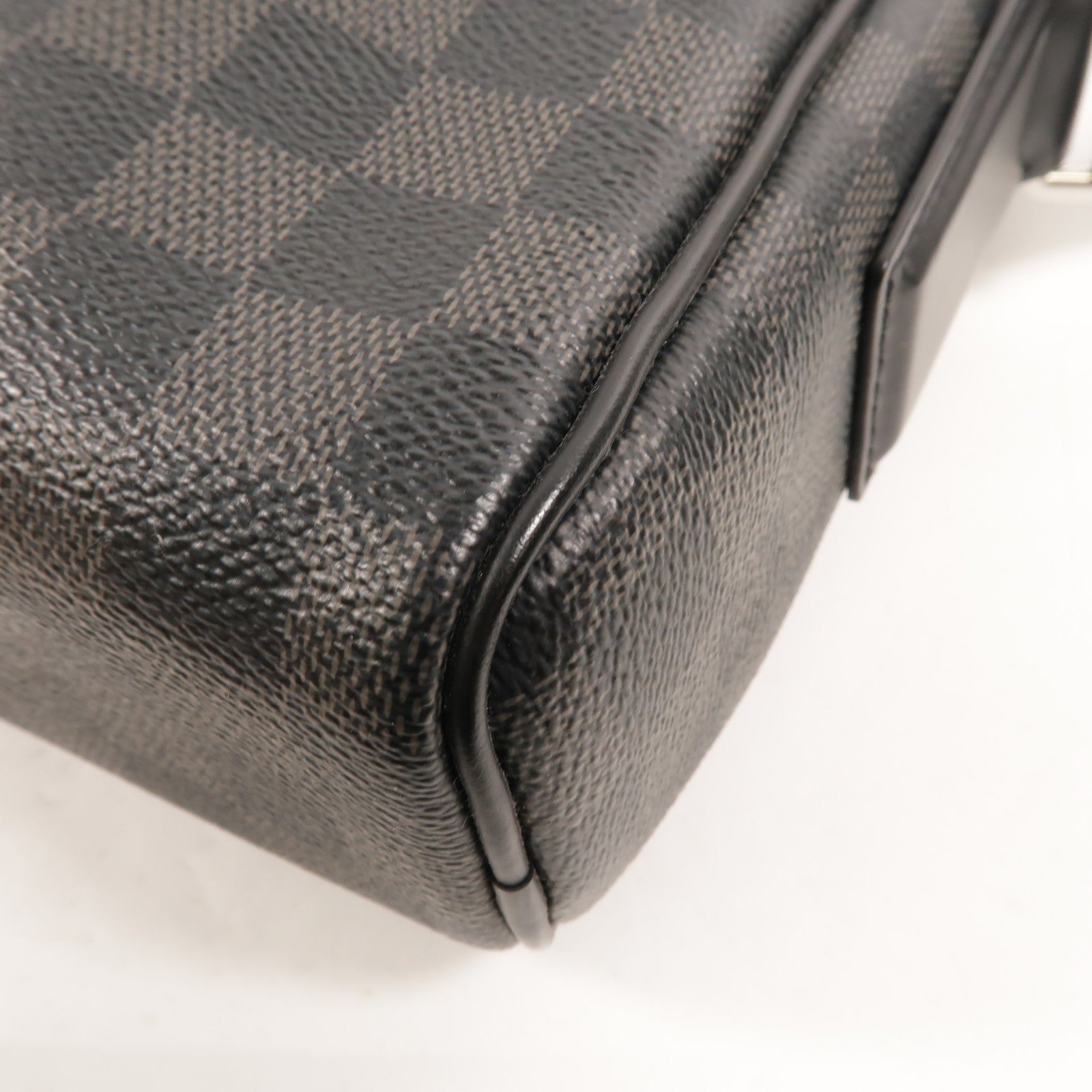 LOUIS VUITTON Damier Graphite Dayton PM肩背袋