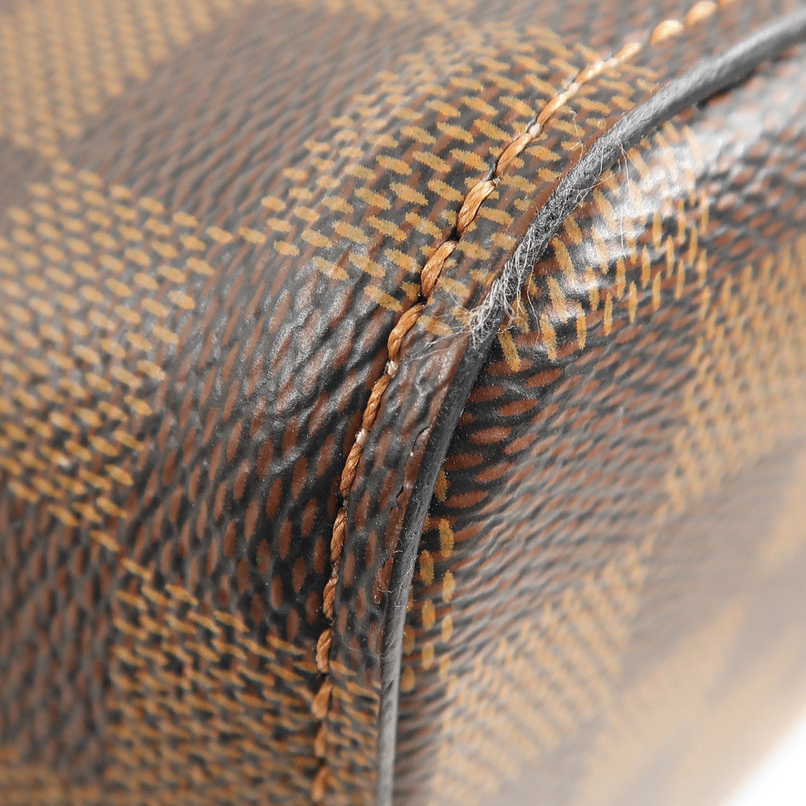 LOUIS VUITTON Damier NeoNoe金扣肩背袋