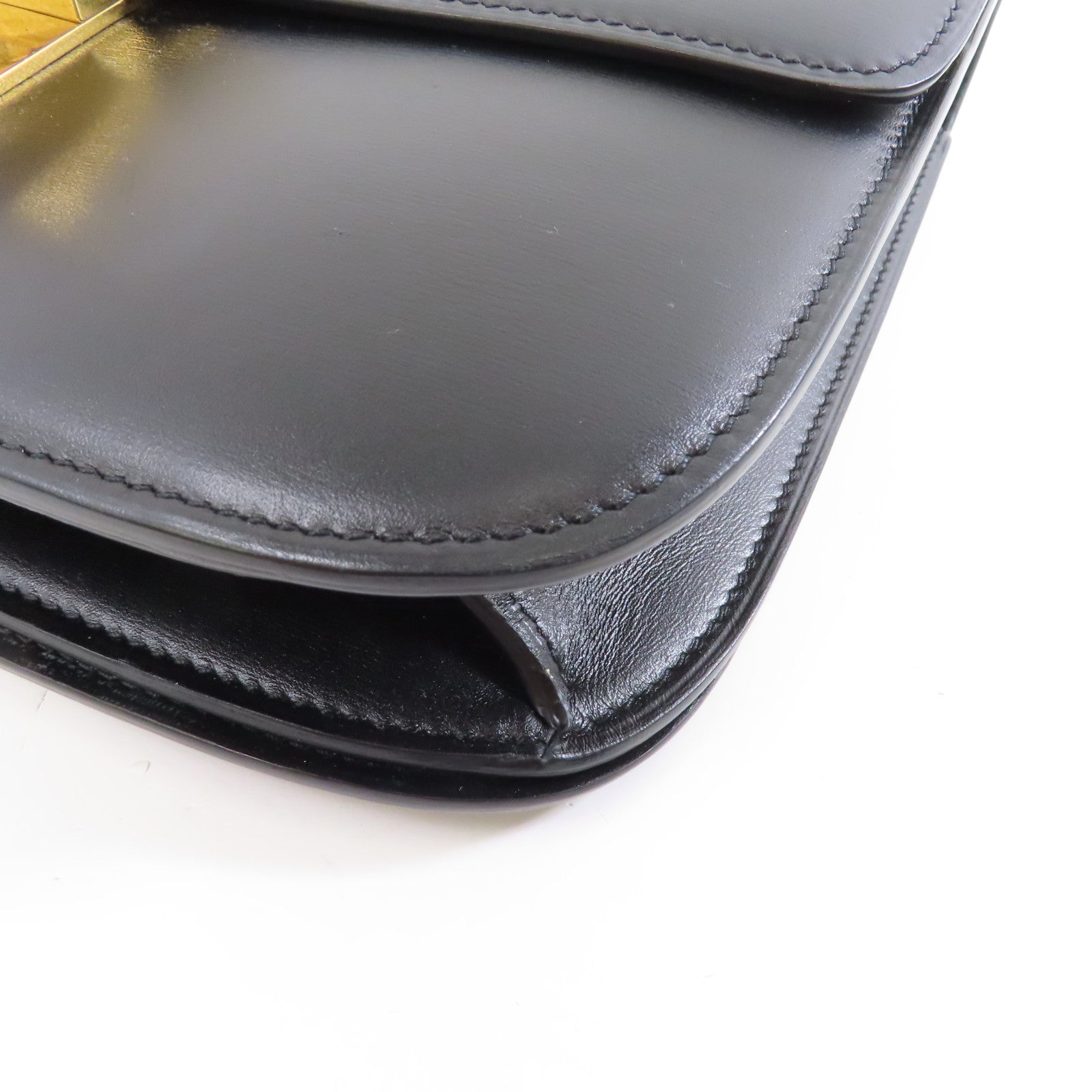 CELINE 牛皮皮革Classic Box Medium金扣肩背袋黑色