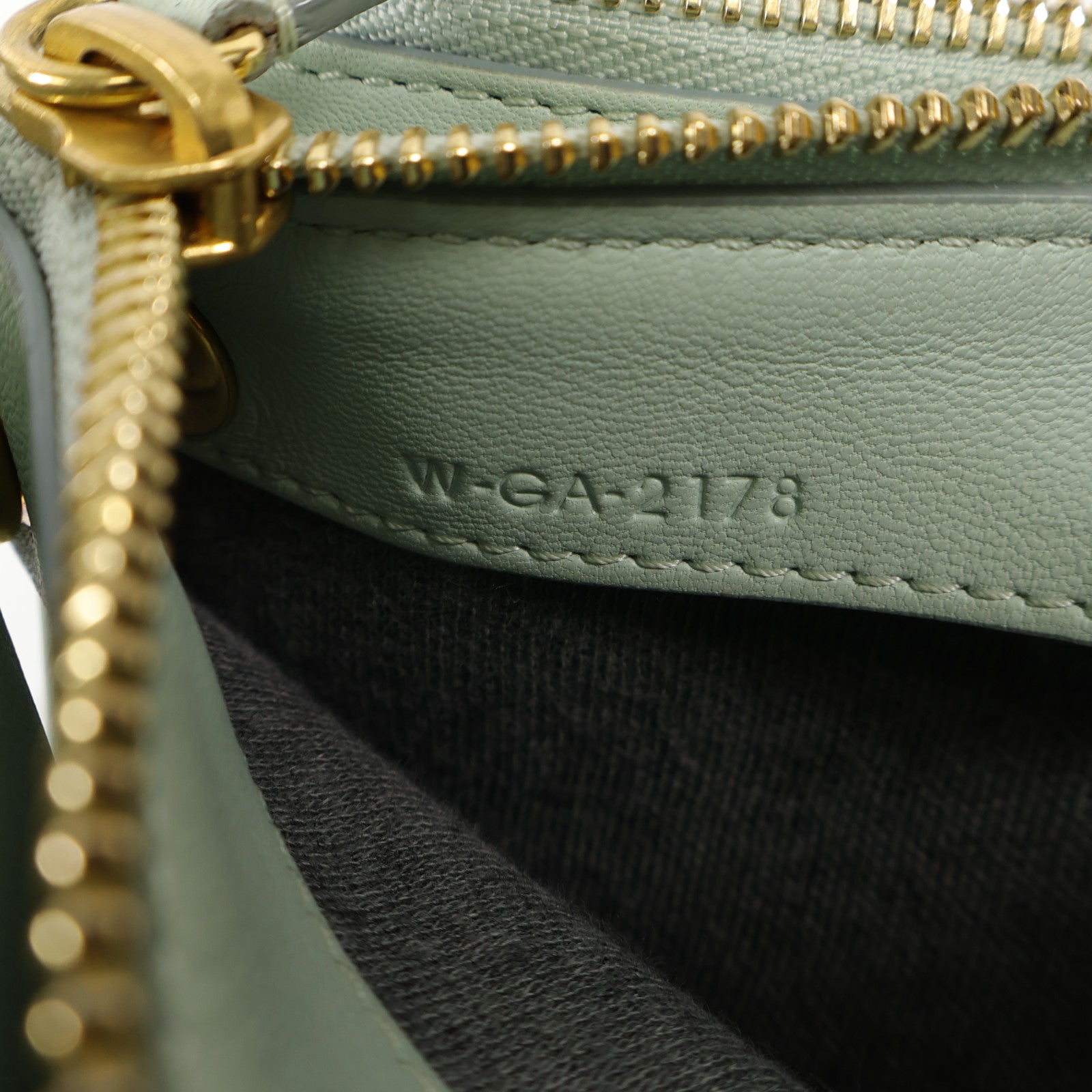 CELINE 羊皮皮革Trio Small金扣肩背袋