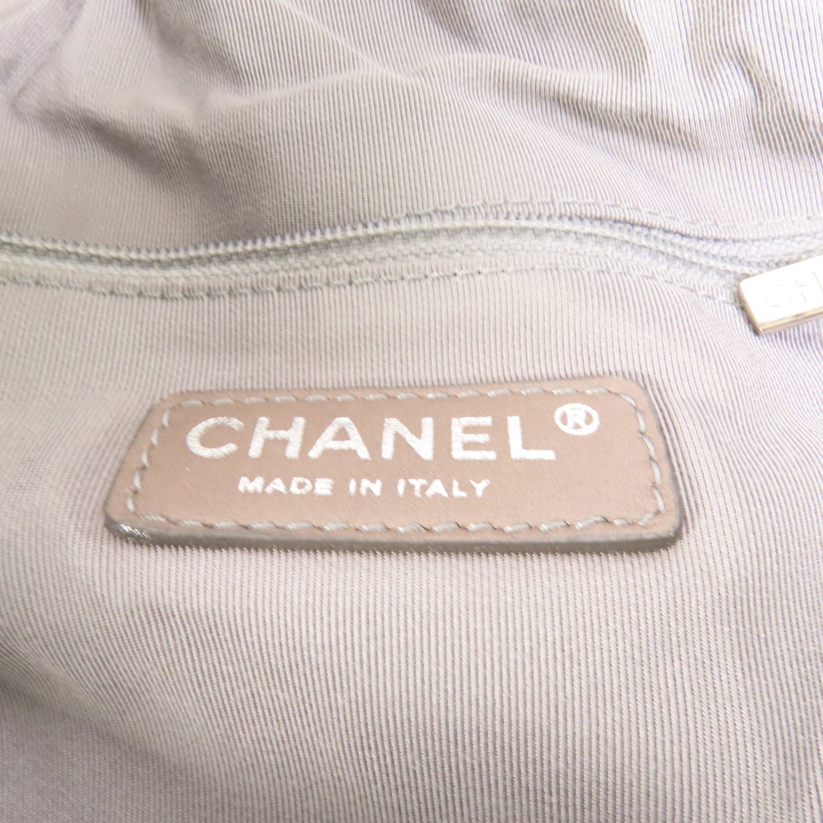 CHANEL 牛仔布Shoulder Bag銀扣肩背袋