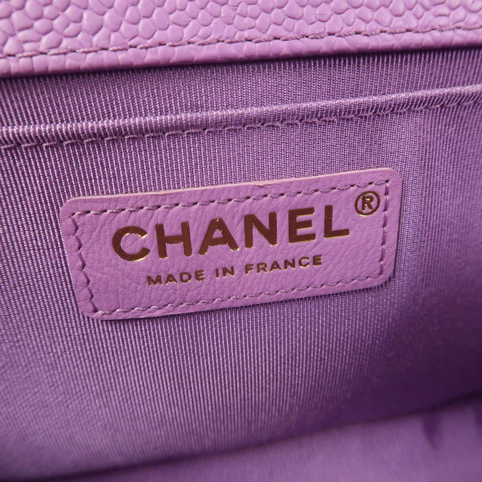 CHANEL 菱格Caviar皮革Boy Chanel Chain Shoulder金扣鏈帶肩背袋紫色
