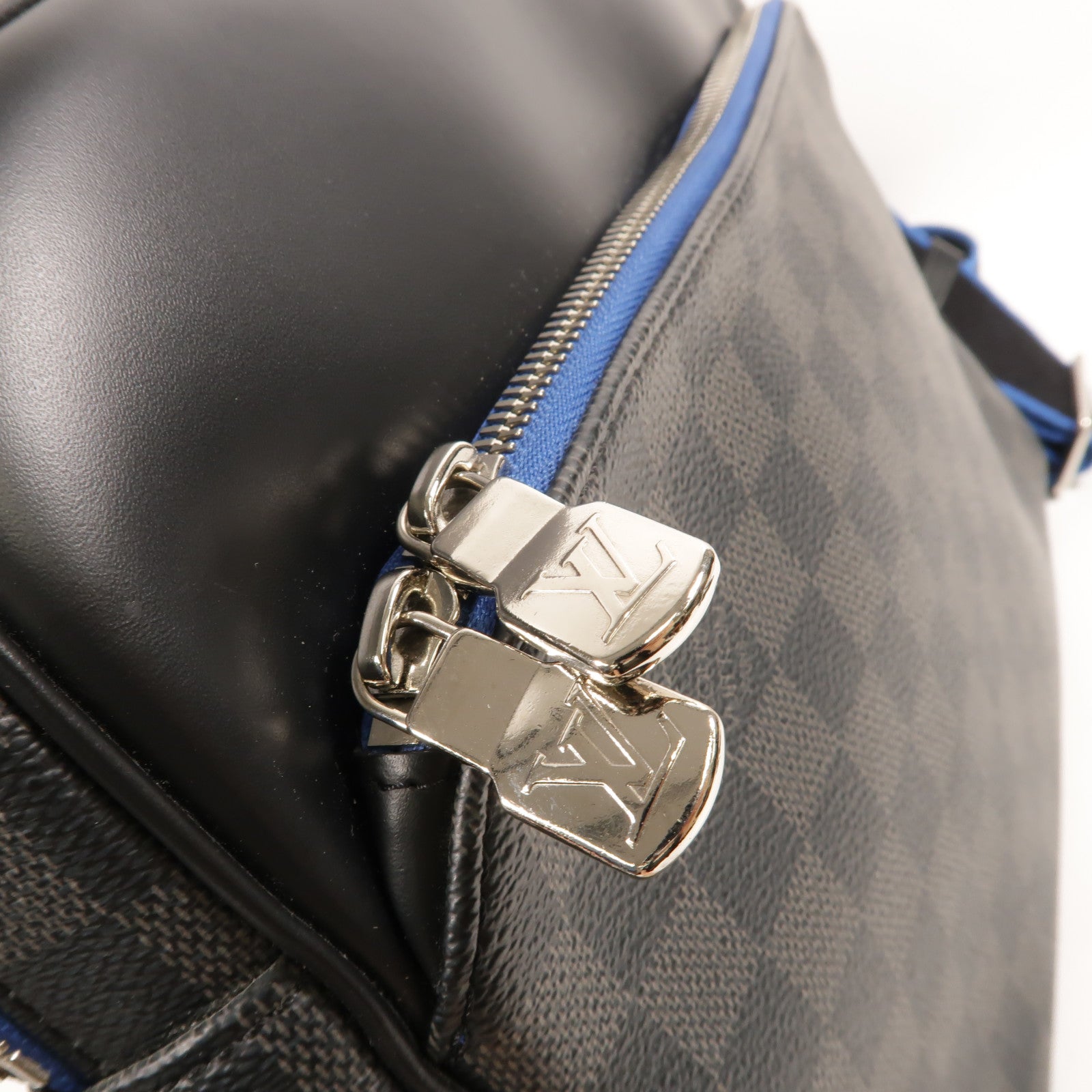 LOUIS VUITTON Damier Graphite Dayton PM肩背袋