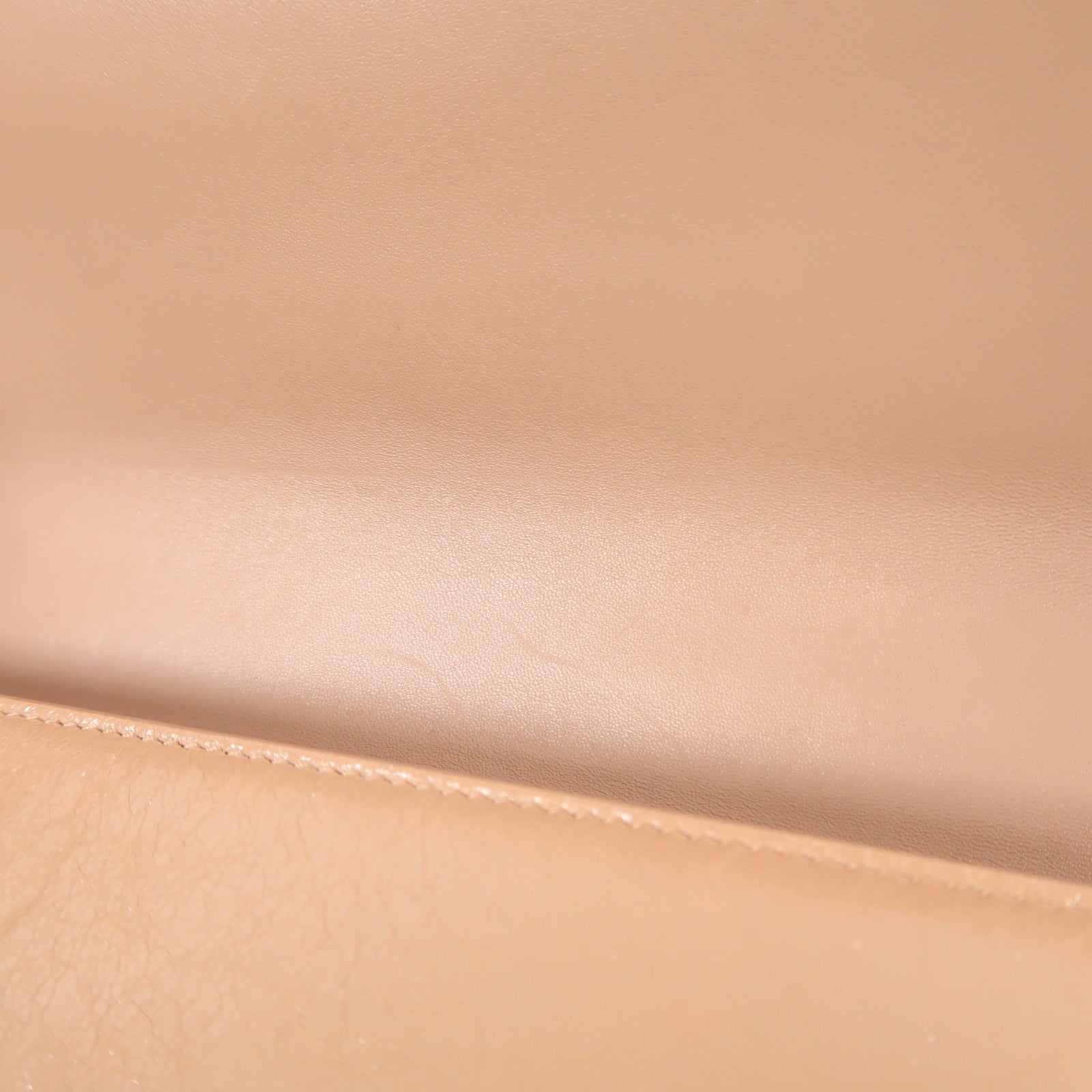 Dior 牛皮皮革30 Montaigne金扣肩背袋