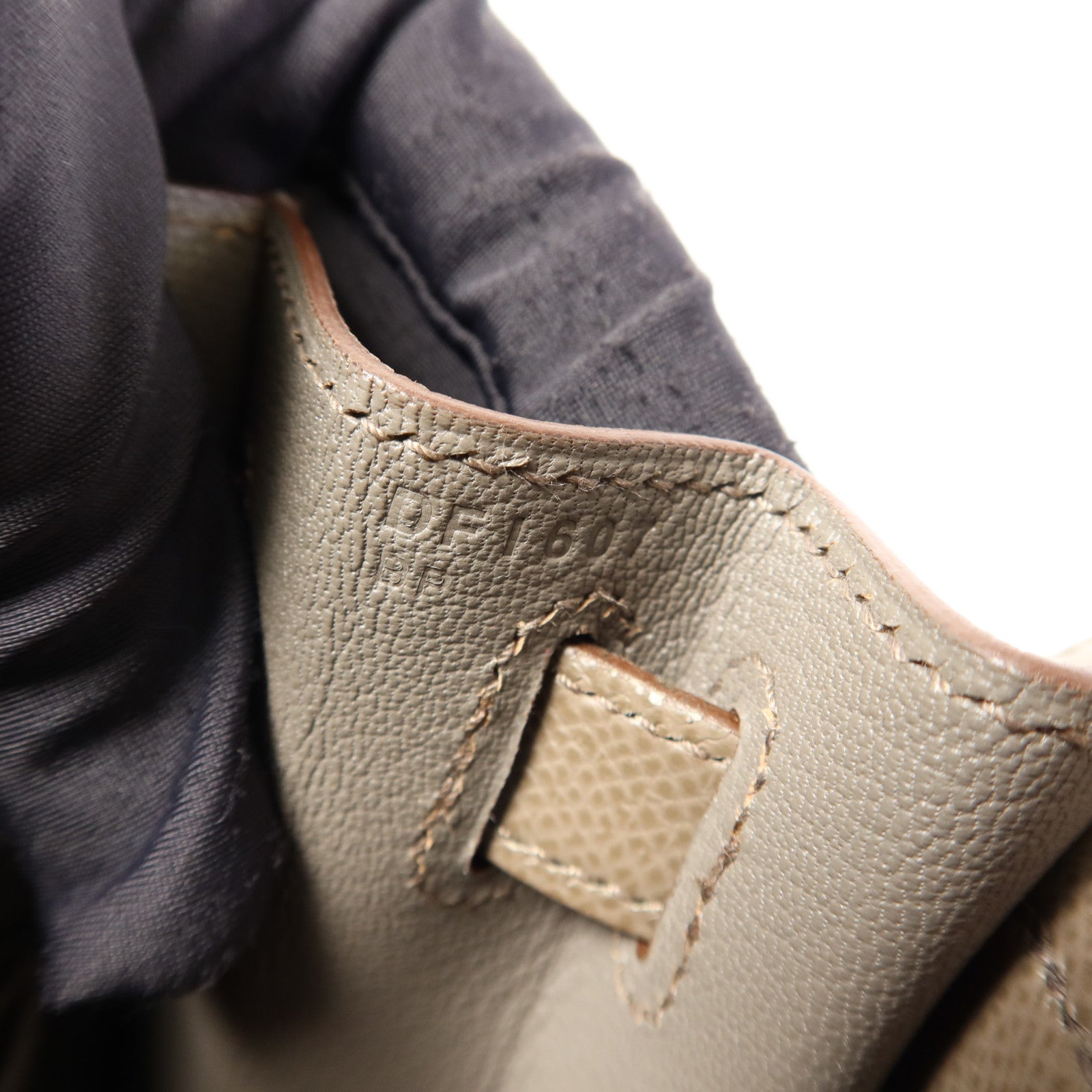 HERMES Epsom皮革Kelly 28銀扣手挽肩背兩用袋Etain