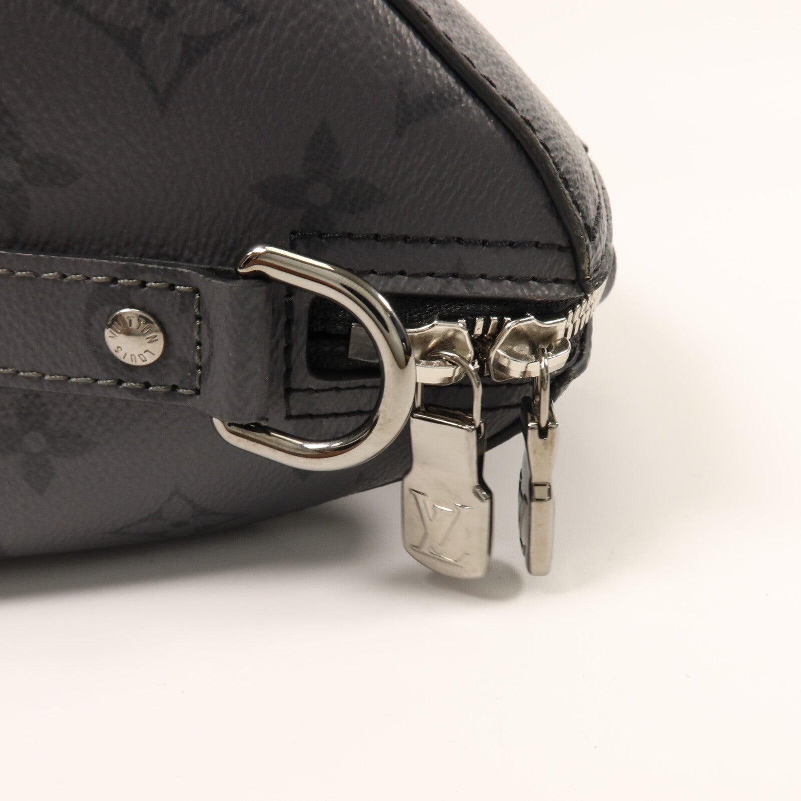 LOUIS VUITTON Monogram Eclipse City Keepall肩背袋