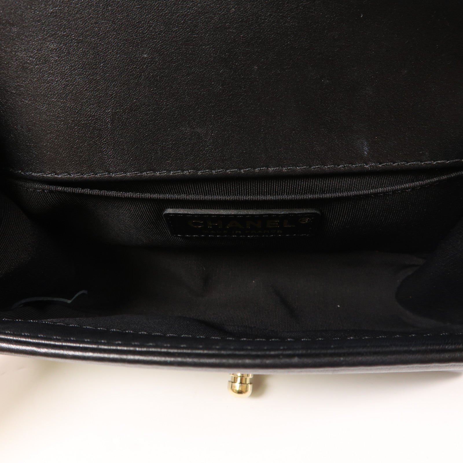 CHANEL 牛皮皮革Boy 20金扣鏈帶肩背袋