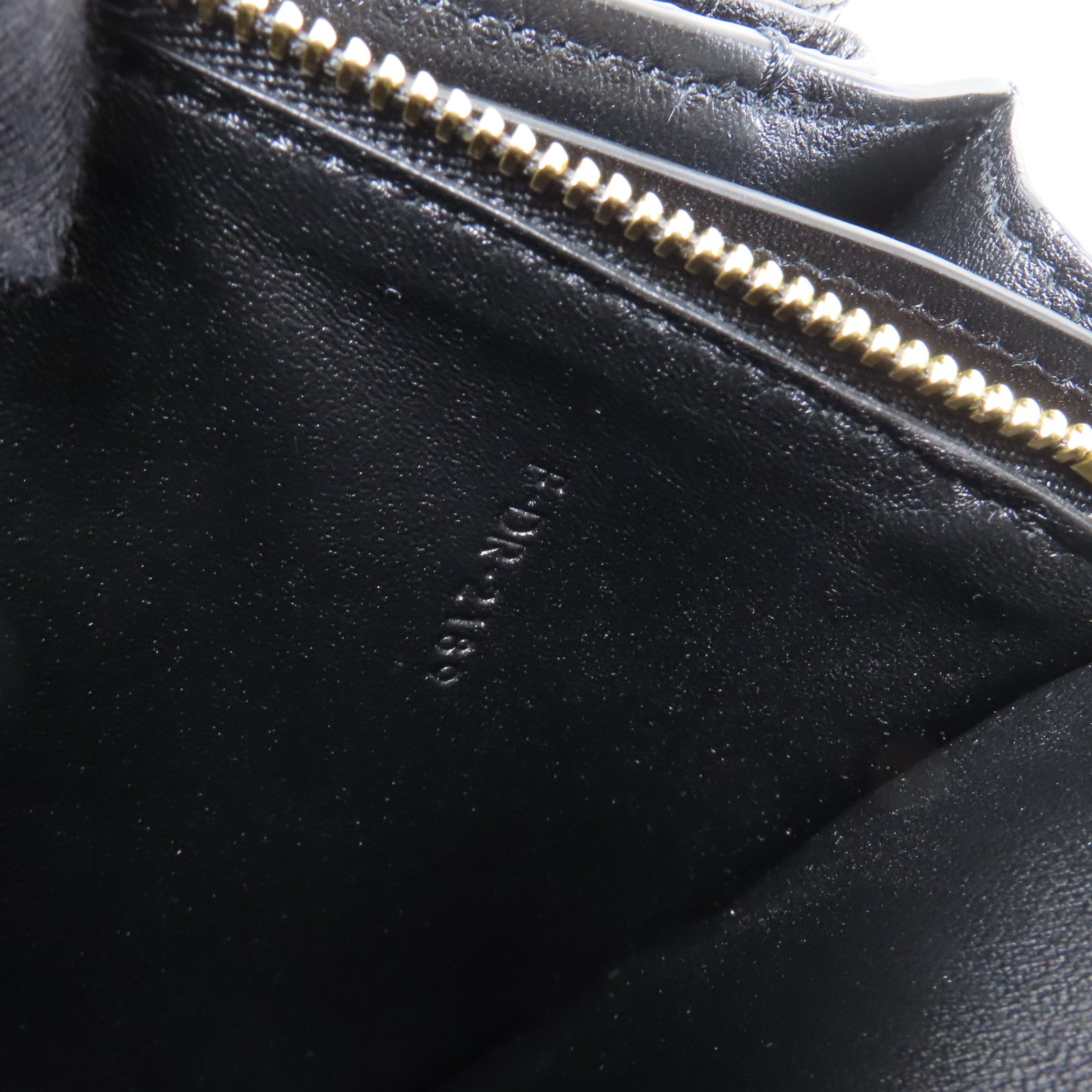 CELINE 牛皮皮革Classic Box Medium金扣肩背袋黑色