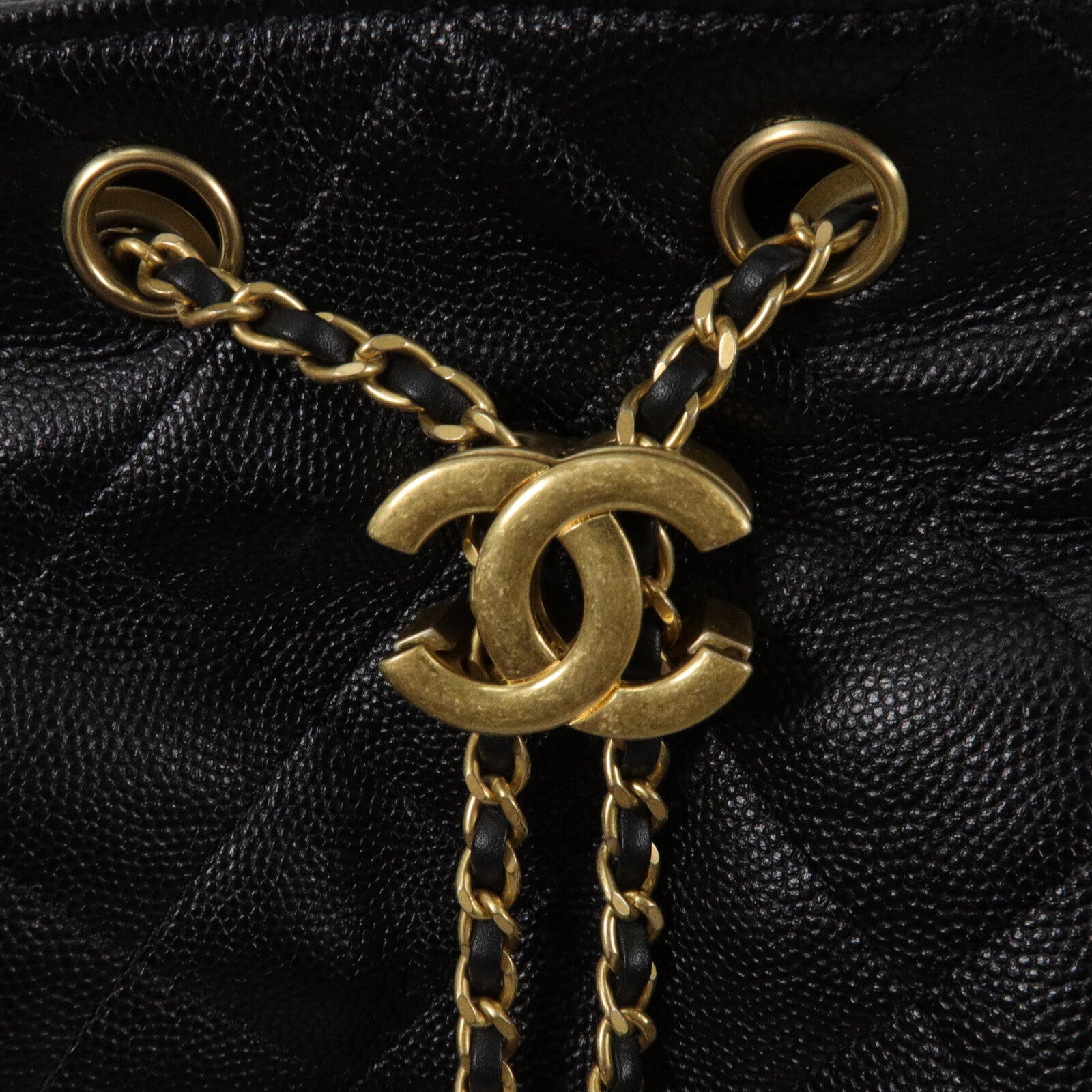 CHANEL 牛皮皮革Chanel 25 Backpack鏈帶背包