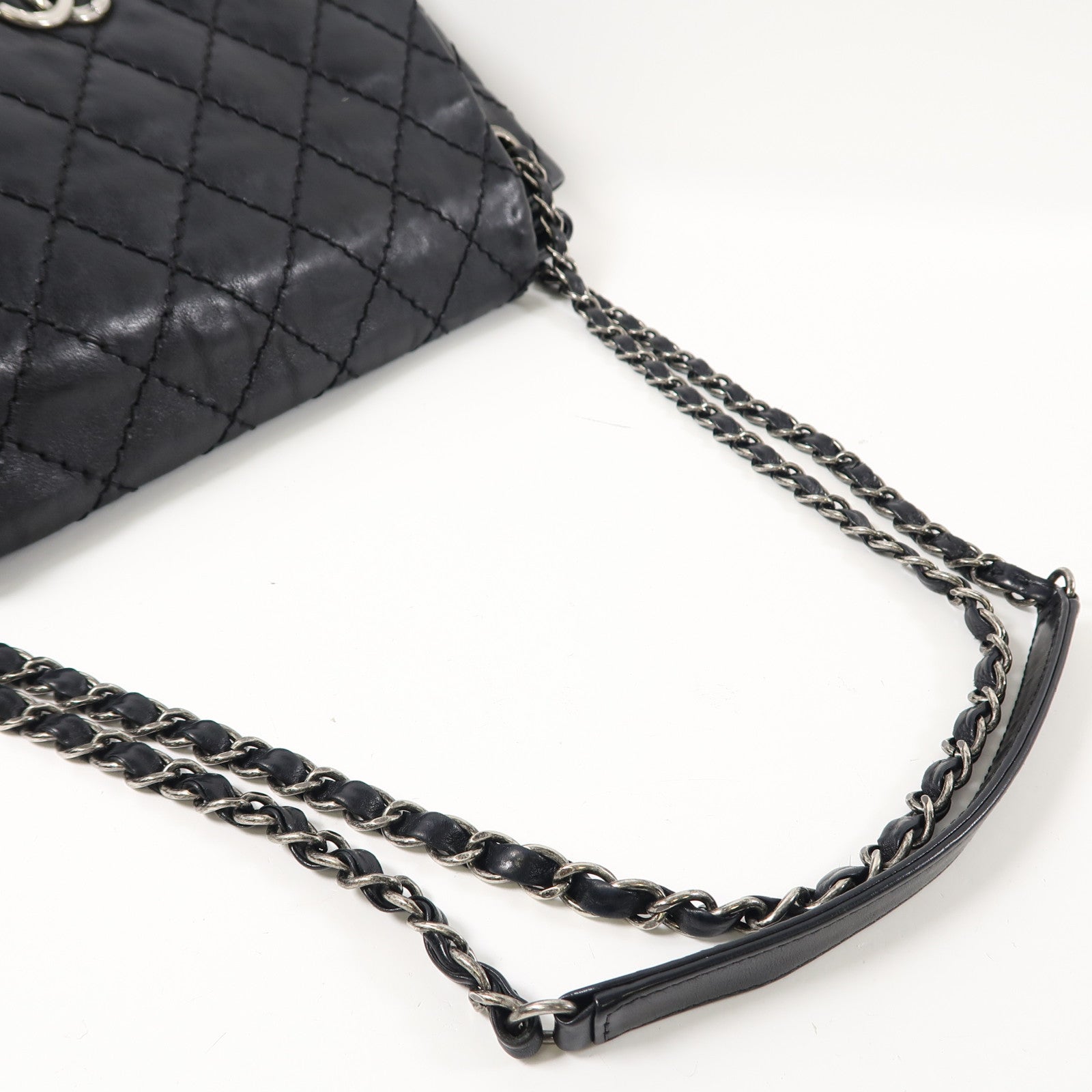 CHANEL 菱格羊皮皮革Chain Shoulder銀扣鏈帶肩背袋黑色