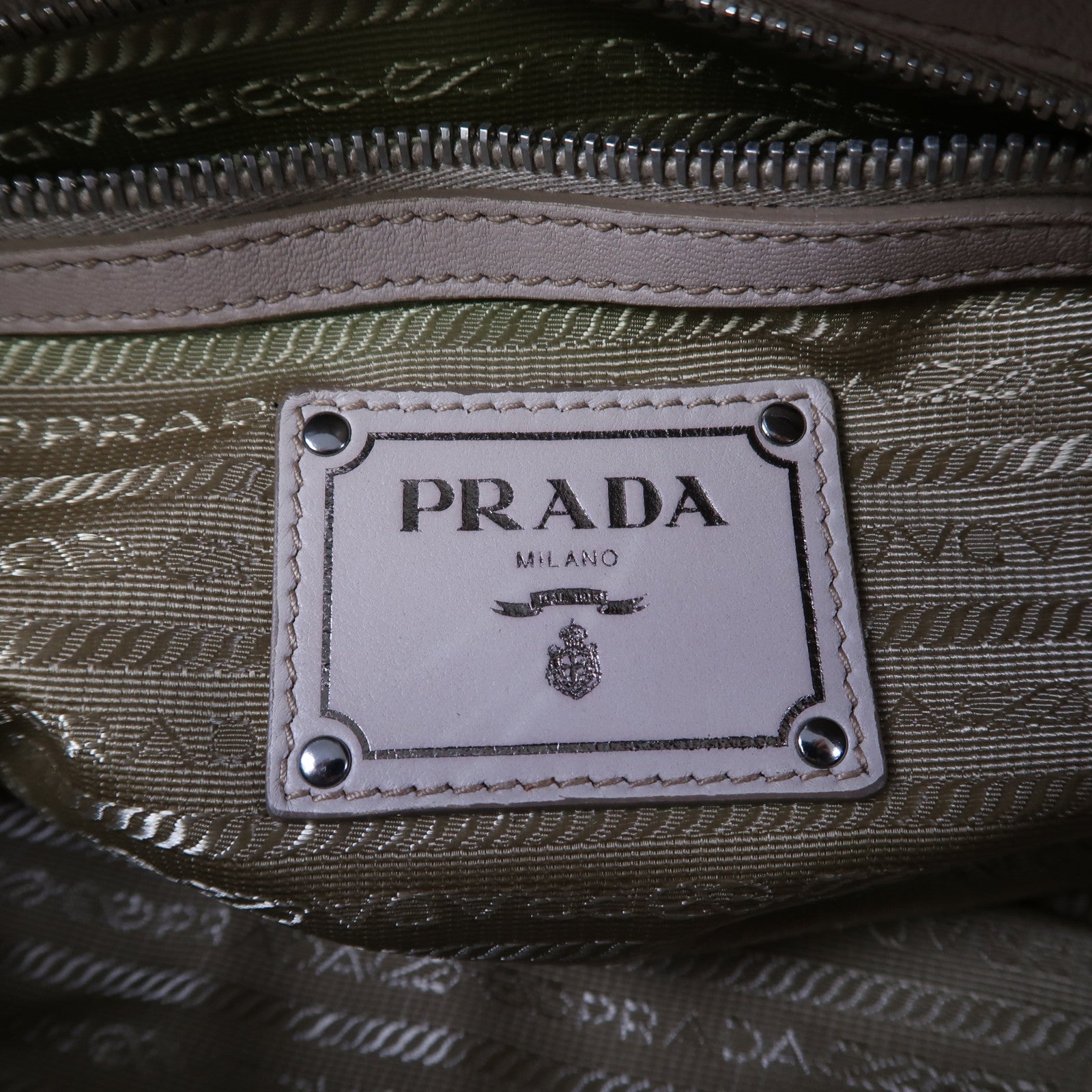 PRADA 【激減優惠】牛皮皮革2 Way Shoulder銀扣手挽肩背兩用袋杏色
