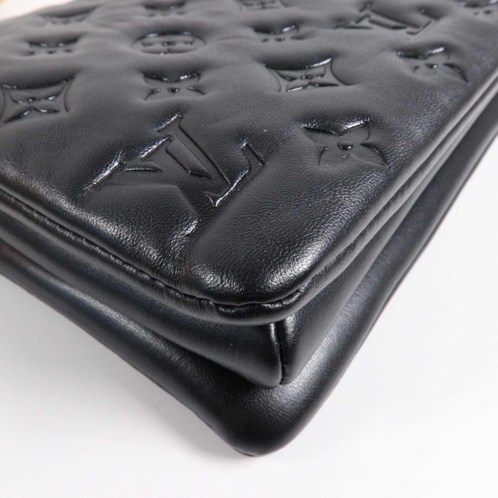 LOUIS VUITTON Monogram Embossed Coussin BB鏈帶手挽肩背兩用袋