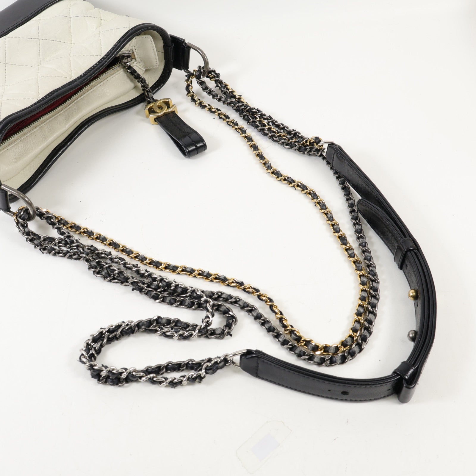 CHANEL 牛皮皮革Gabrielle Small鏈帶肩背袋