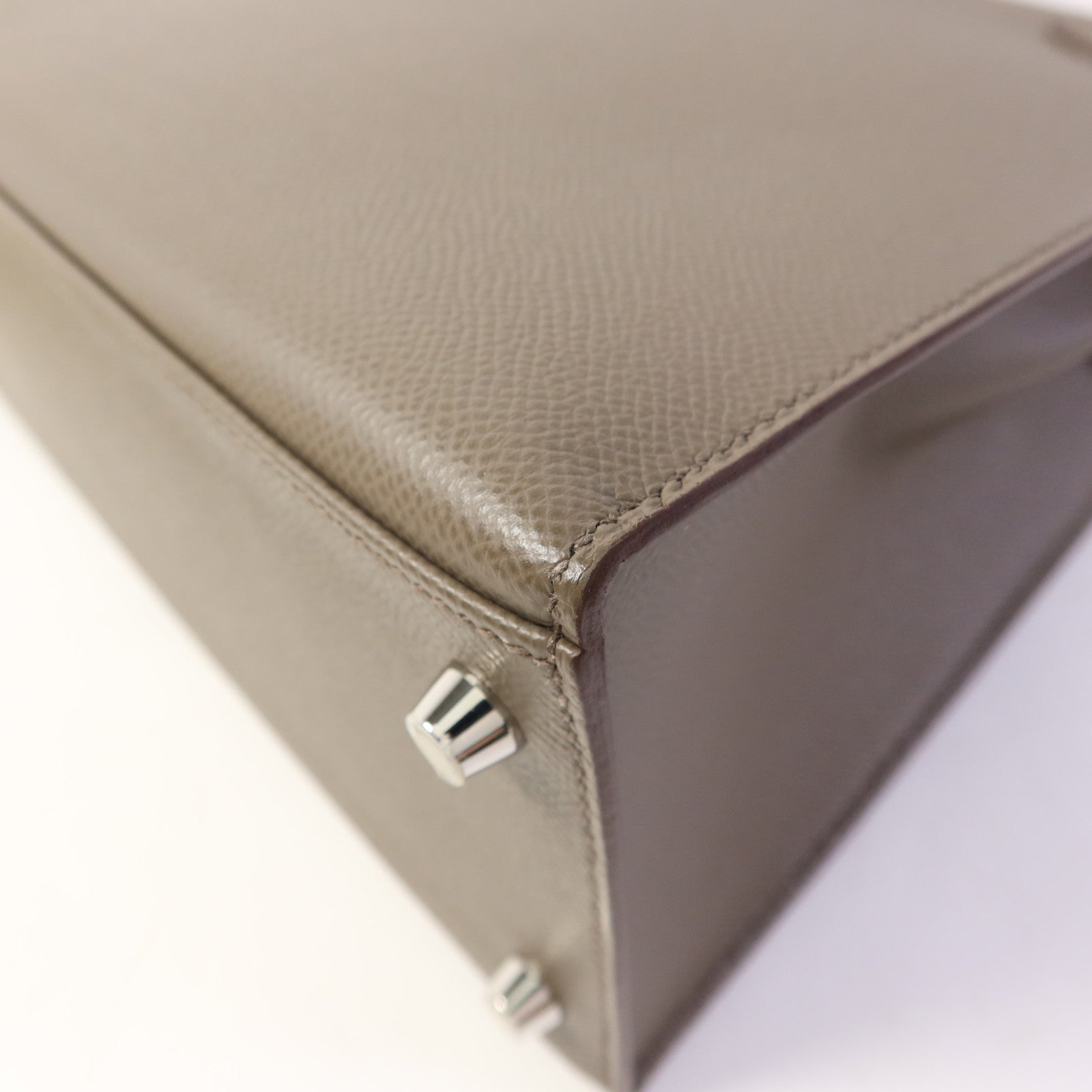 HERMES Epsom皮革Kelly 28銀扣手挽肩背兩用袋Etain