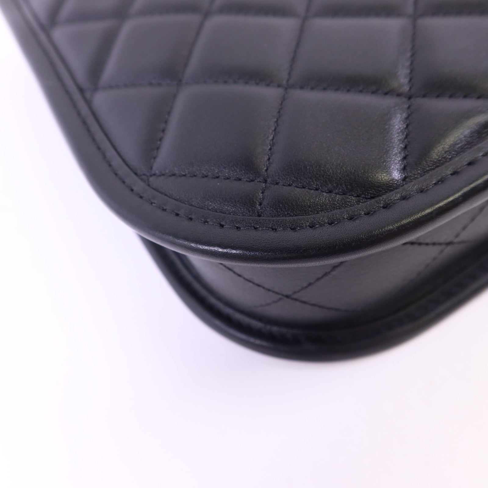 CHANEL 牛皮皮革24S Hobo金扣鏈帶手挽肩背兩用袋