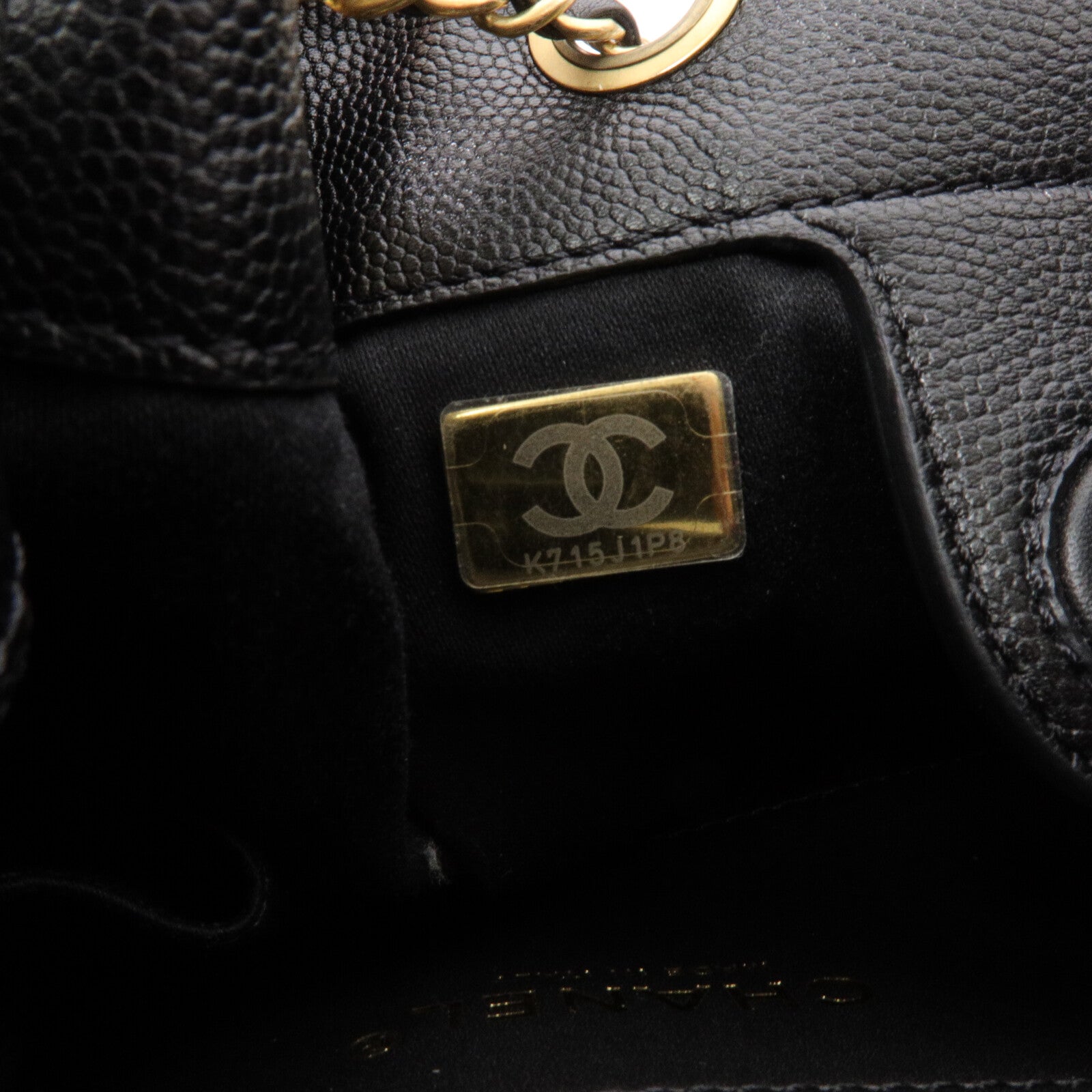 CHANEL 牛皮皮革Chanel 25 Backpack鏈帶背包