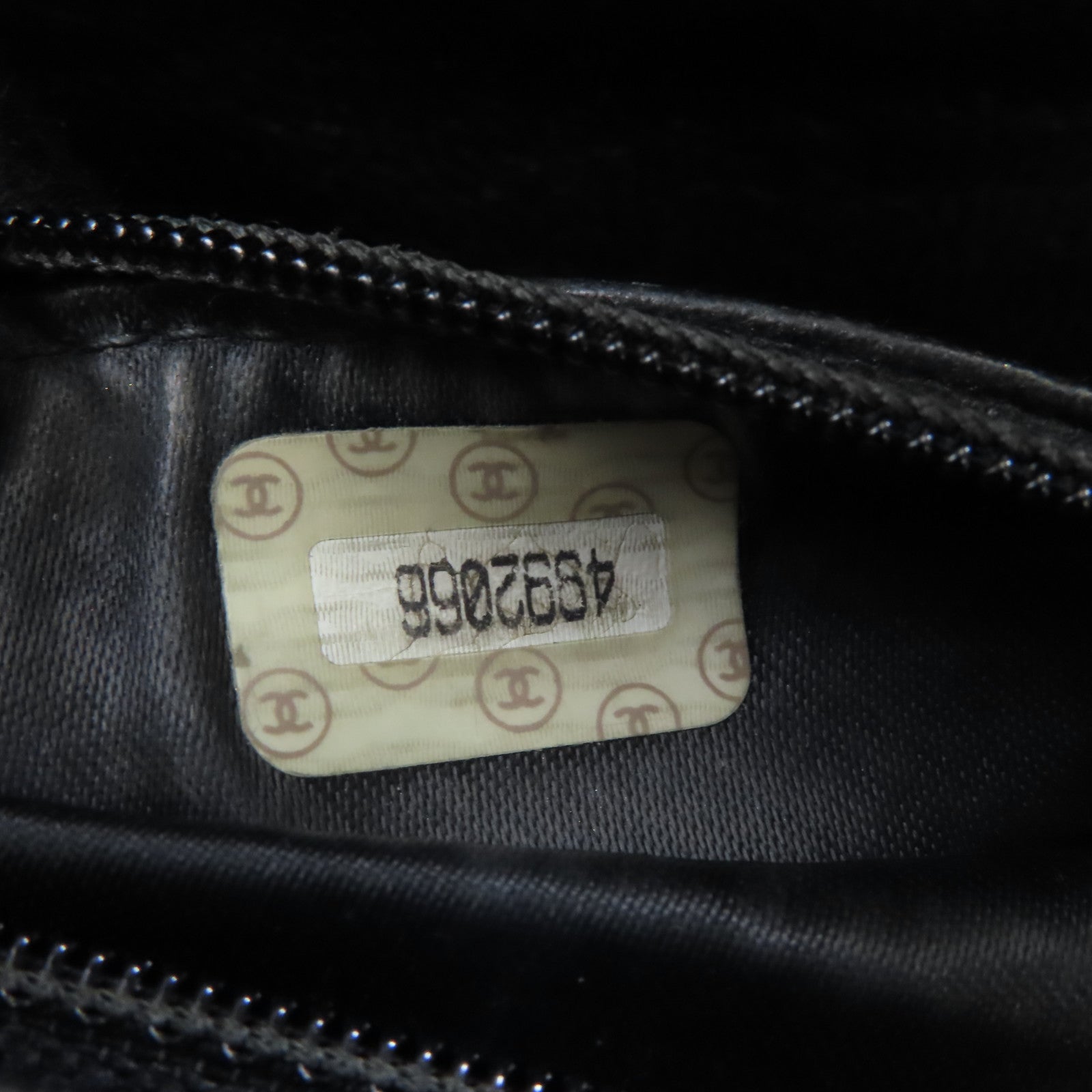 CHANEL 菱格羊皮皮革Chain Shoulder金扣鏈帶肩背袋黑色