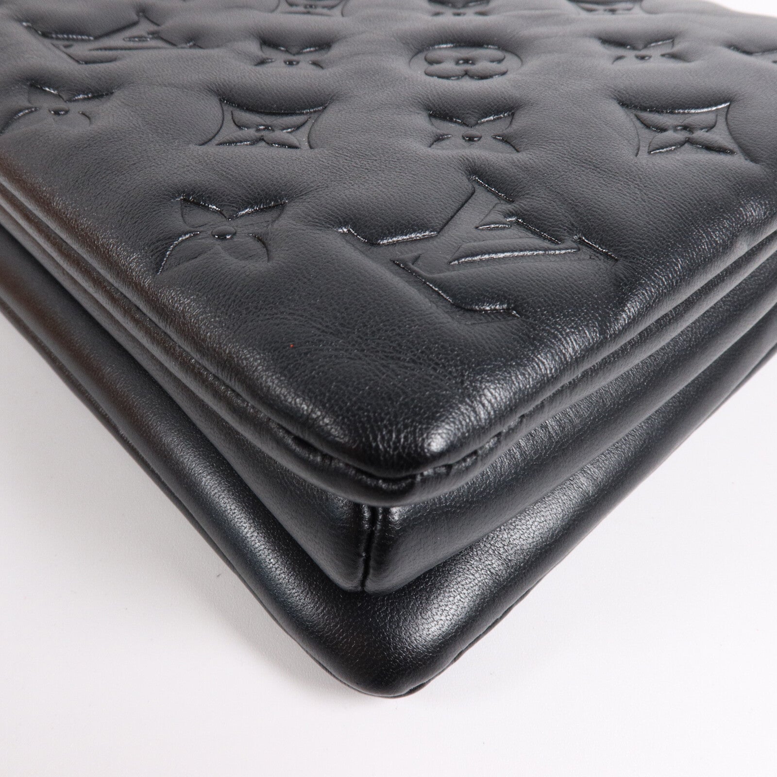 LOUIS VUITTON Monogram Embossed Coussin BB鏈帶手挽肩背兩用袋