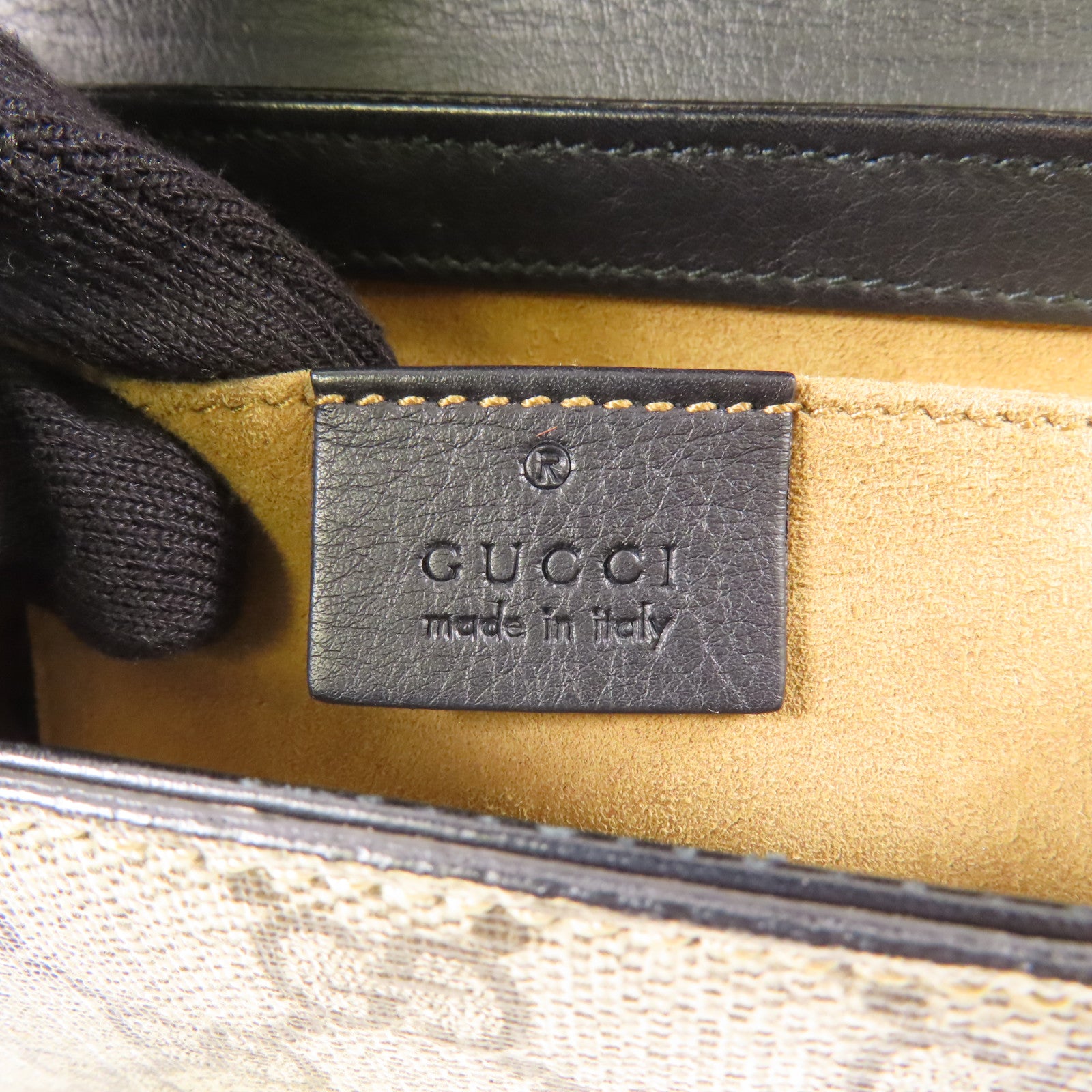 GUCCI 塗層帆布Chain Shoulder金扣鏈帶肩背袋