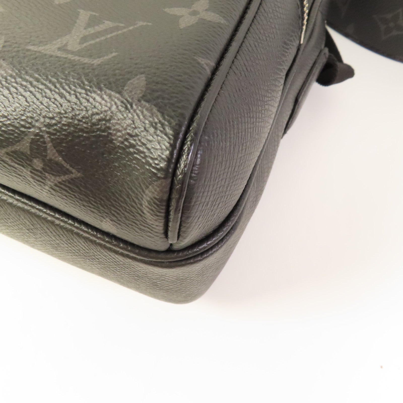 LOUIS VUITTON LV Outdoor Messenger Shoulder Bag M30233 Monogram Eclipse Black