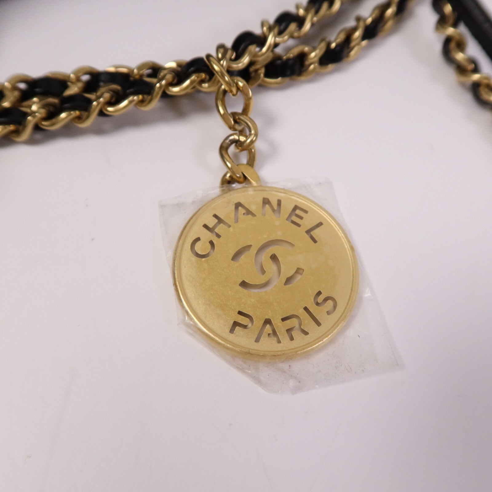 CHANEL 牛皮皮革Mini 22金扣鏈帶肩背袋