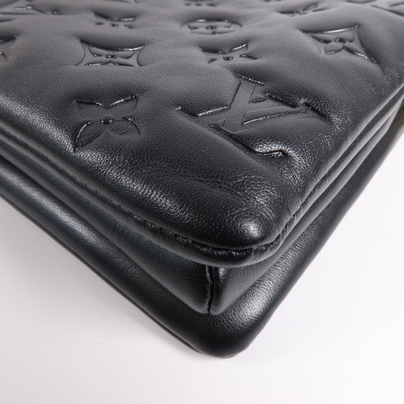 LOUIS VUITTON Monogram Embossed Coussin BB鏈帶手挽肩背兩用袋